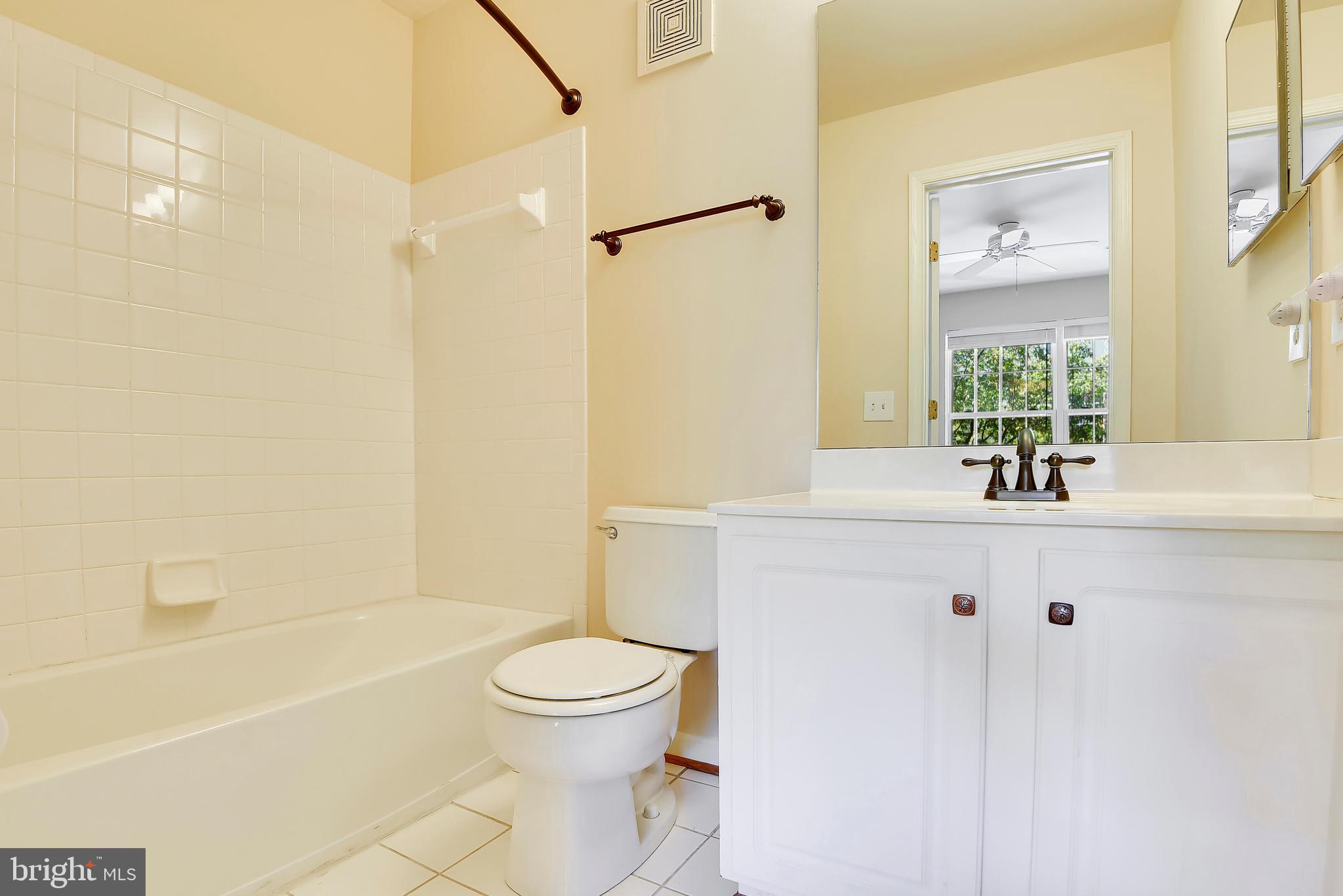 EDSON PARK - Residential Lease