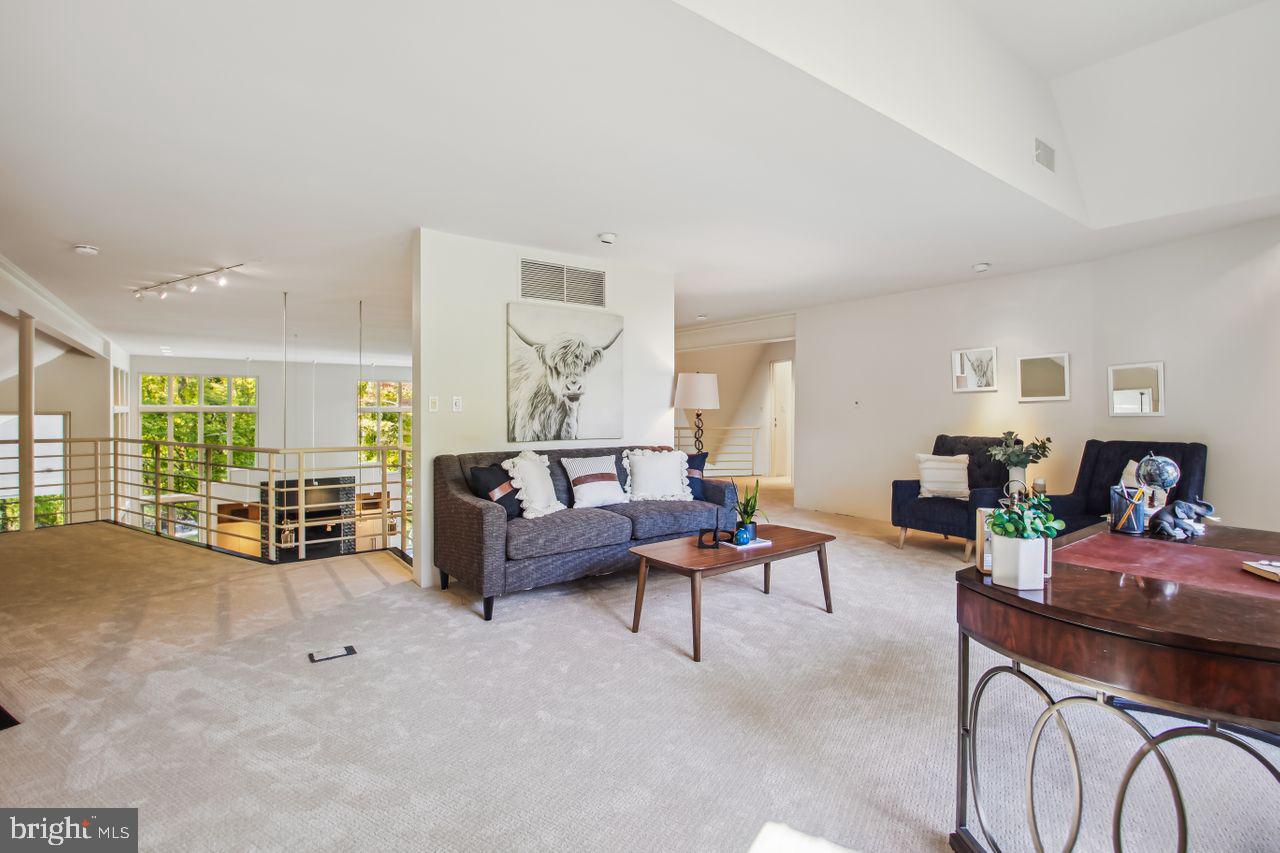 RANDALLS TRUST - Residential