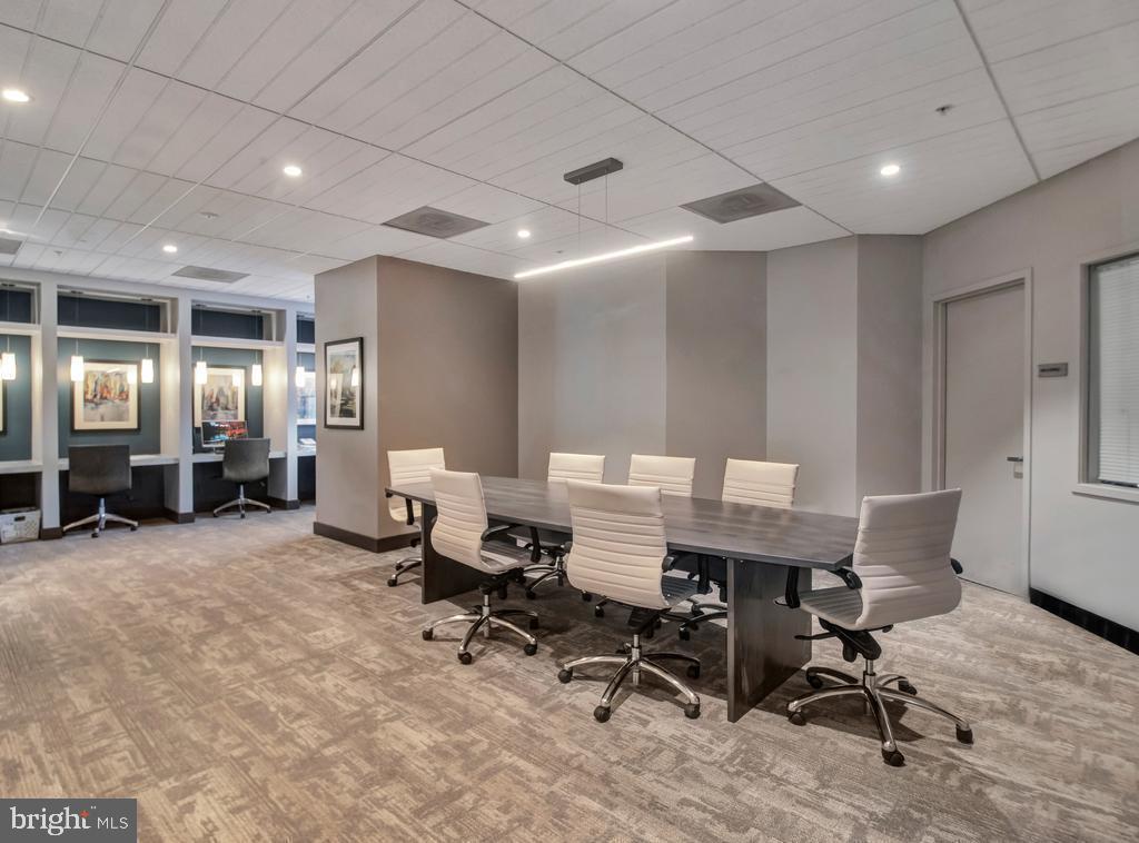 NORTHAMPTON - Residential