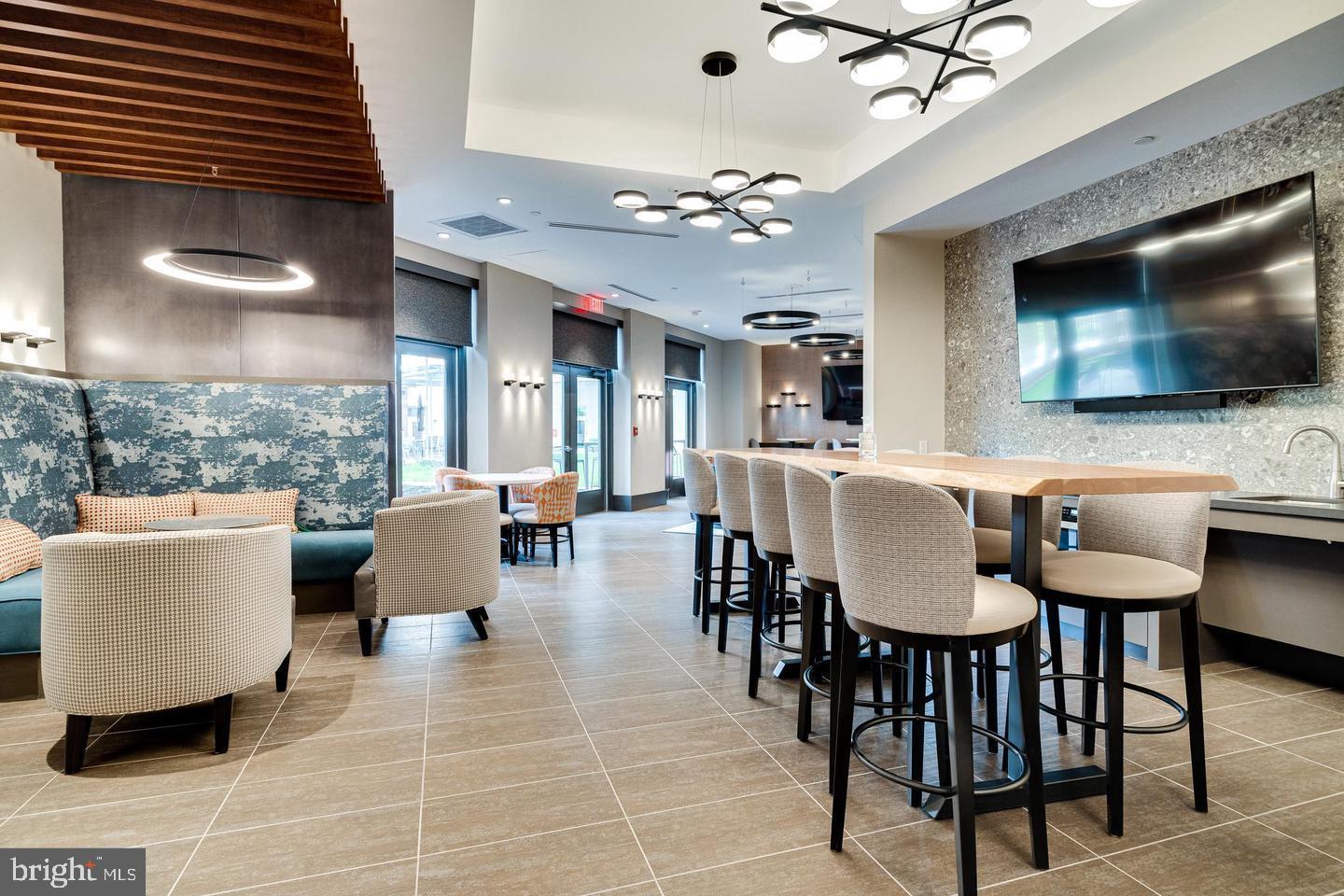 NORTHAMPTON - Residential