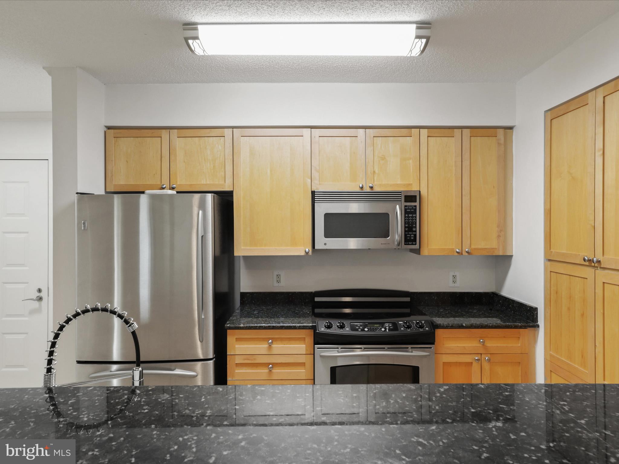 NORTHAMPTON - Residential