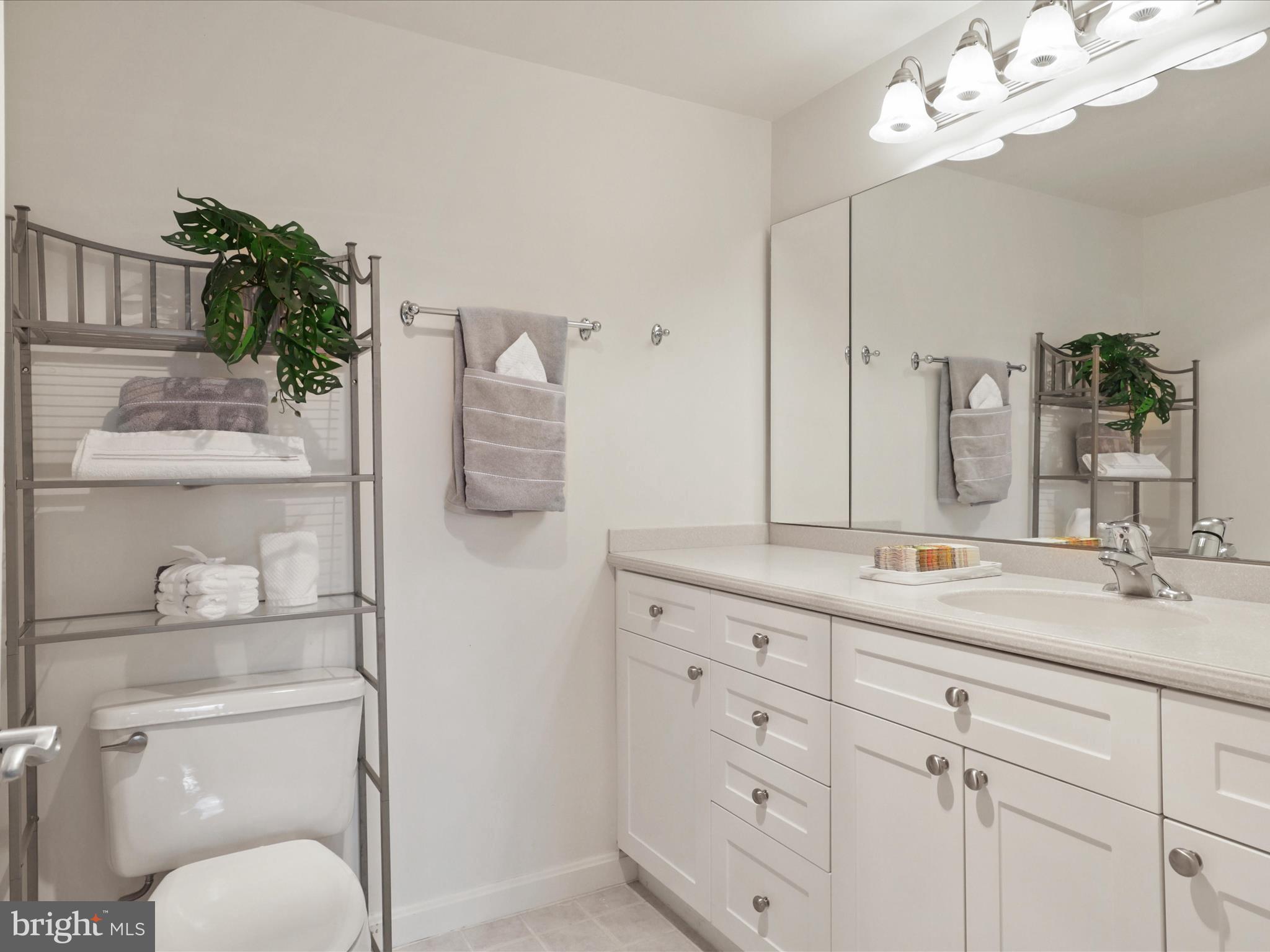 NORTHAMPTON - Residential