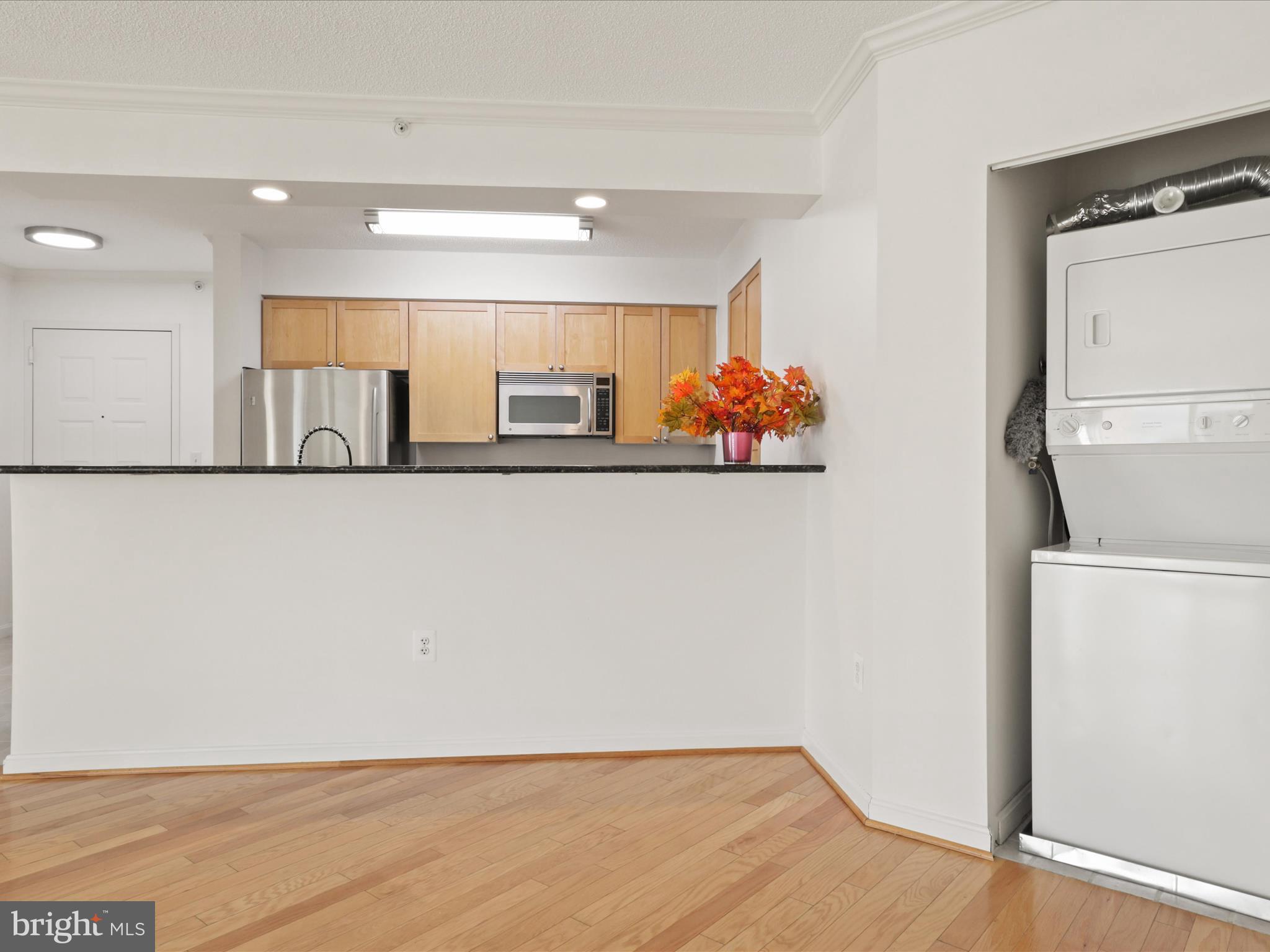 NORTHAMPTON - Residential