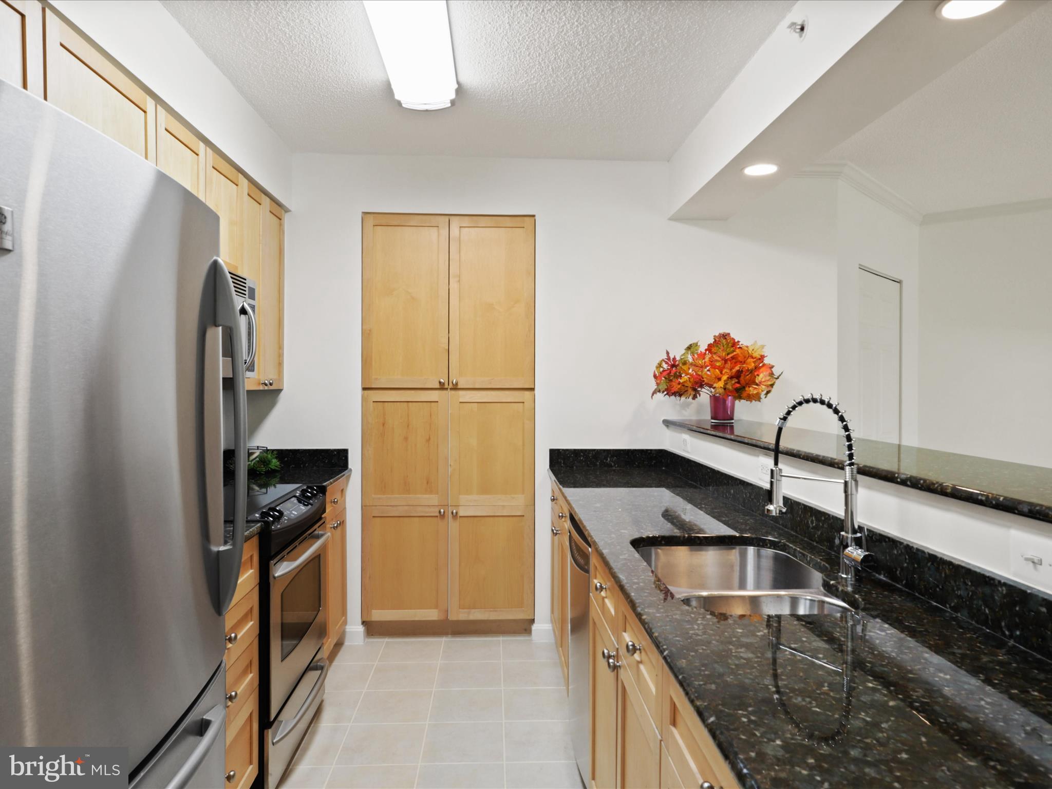 NORTHAMPTON - Residential