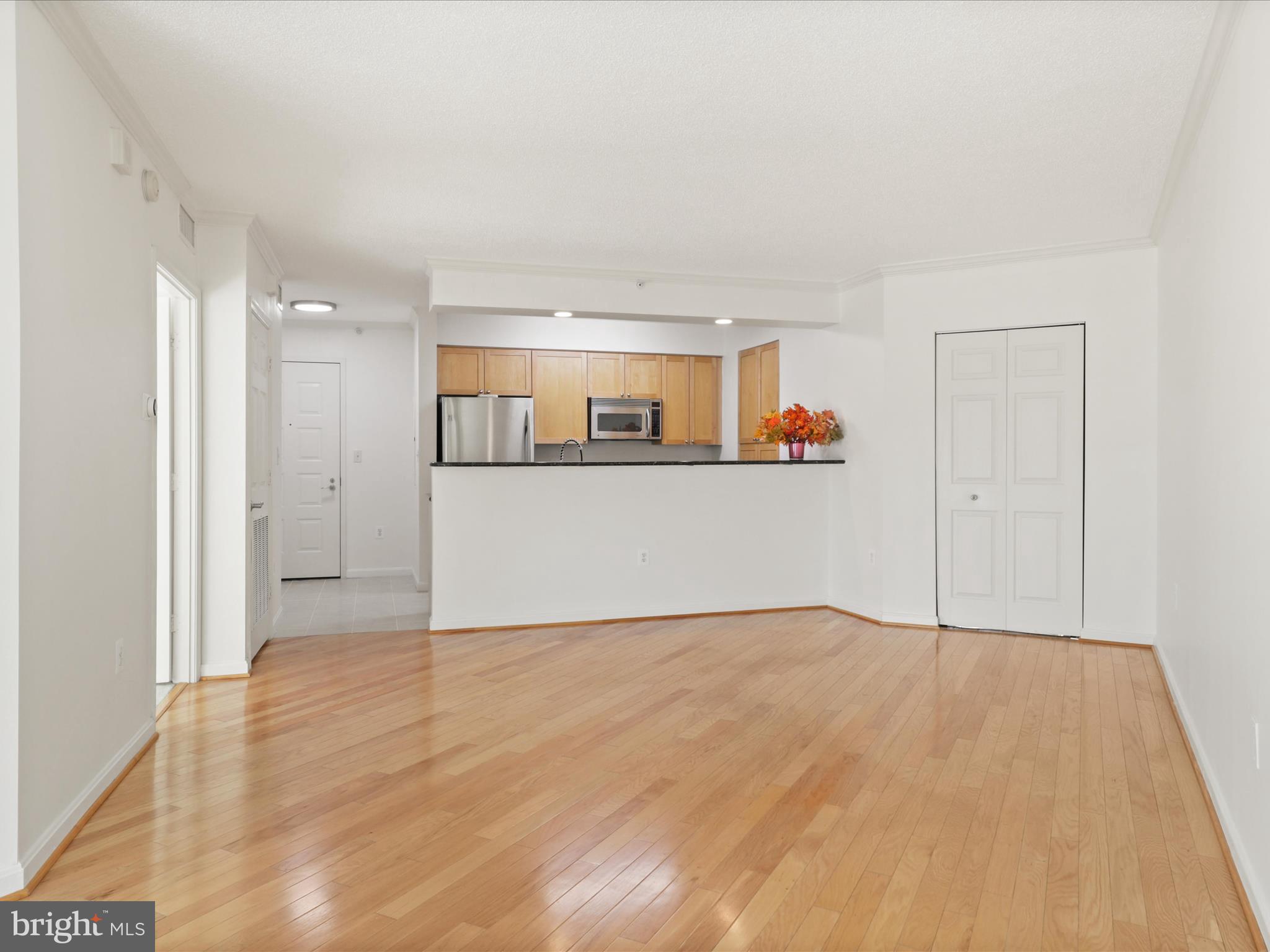 NORTHAMPTON - Residential