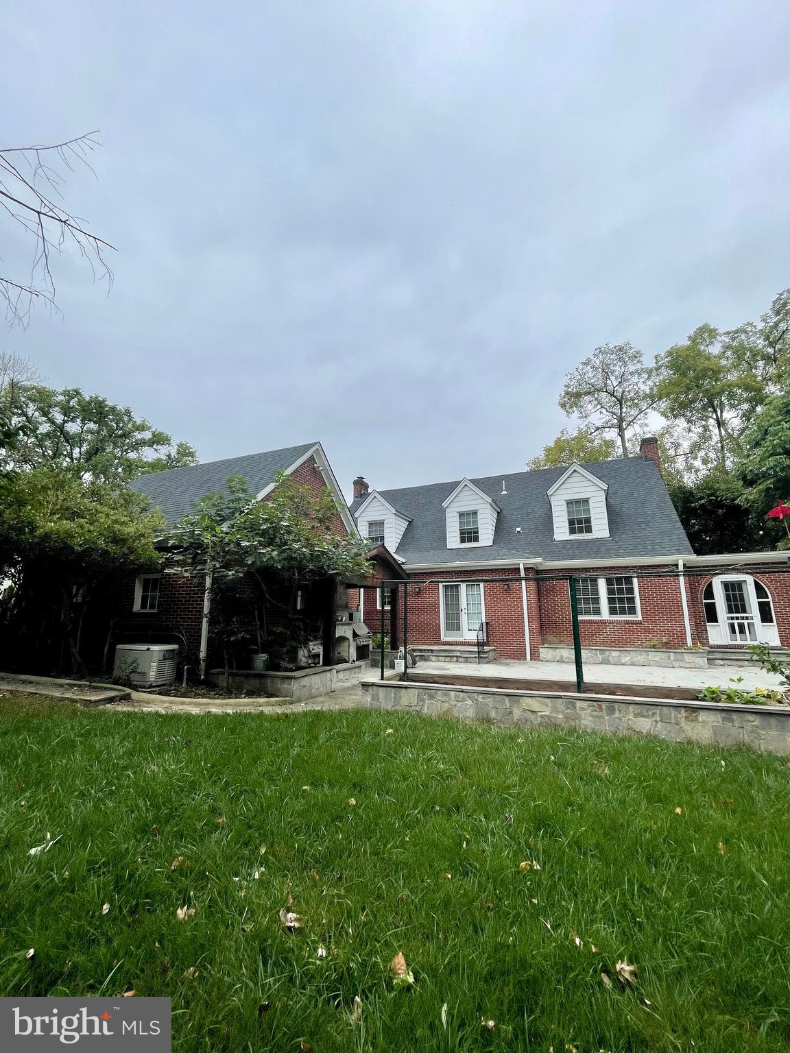 ANNABURG - Residential Lease