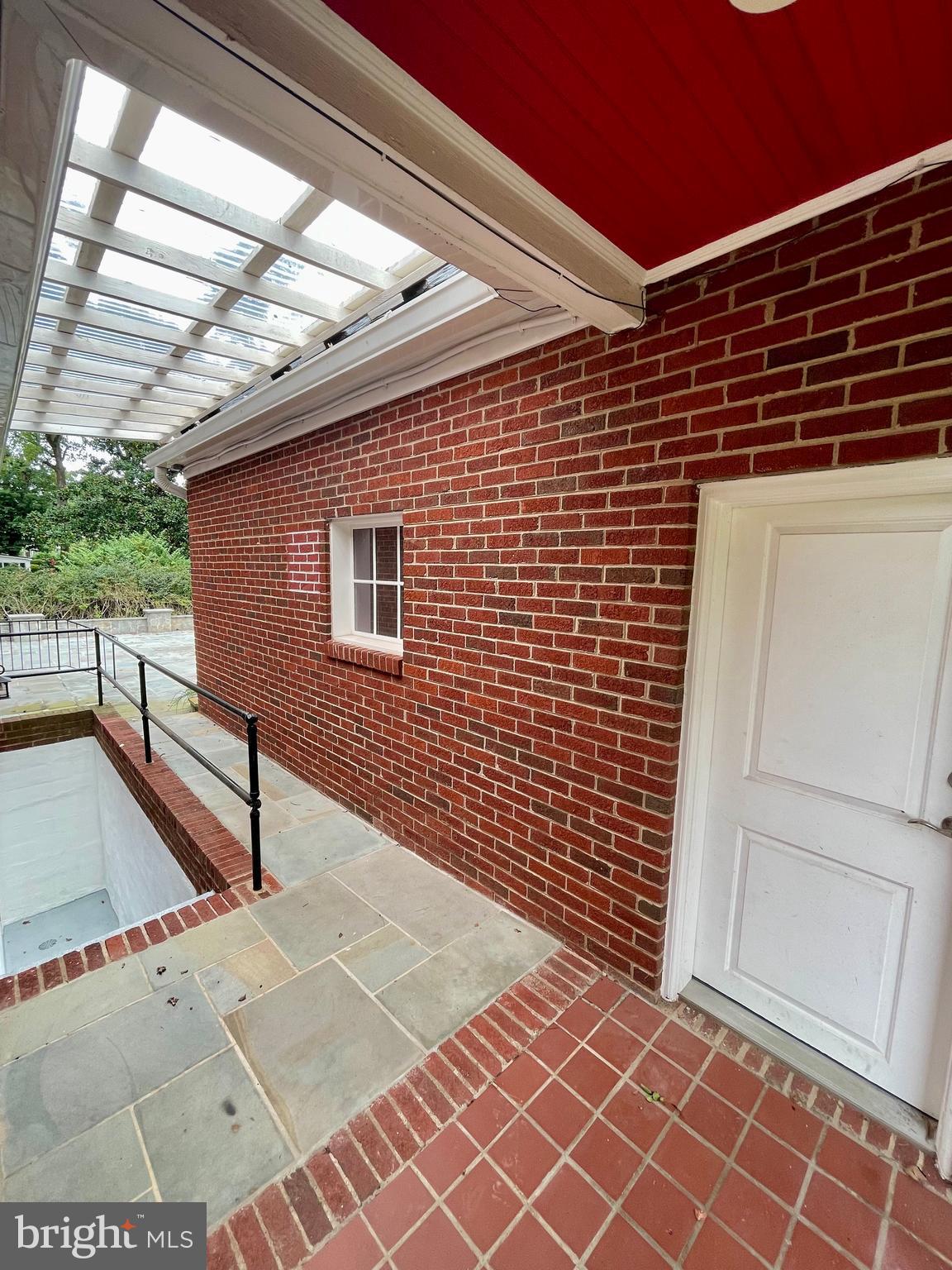 ANNABURG - Residential Lease