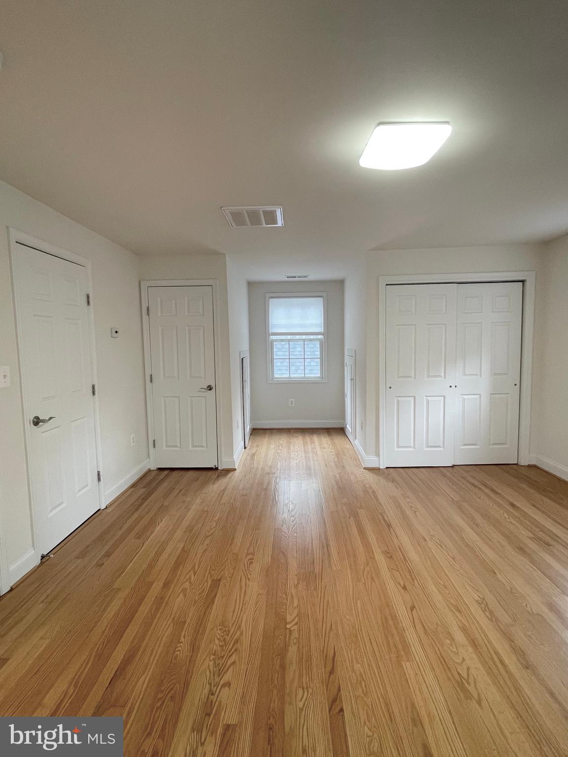 ANNABURG - Residential Lease