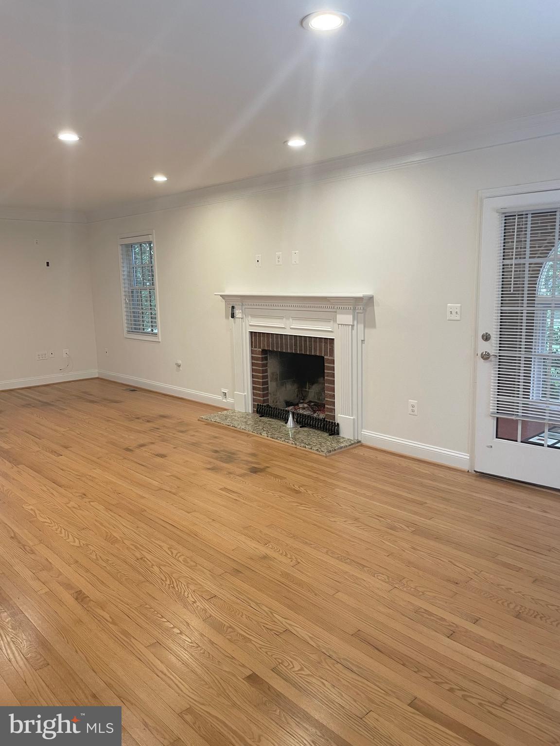 ANNABURG - Residential Lease