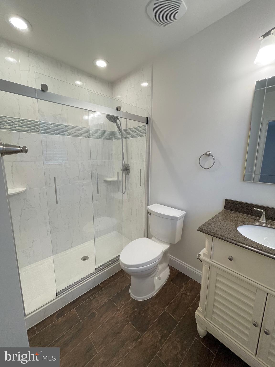 ANNABURG - Residential Lease