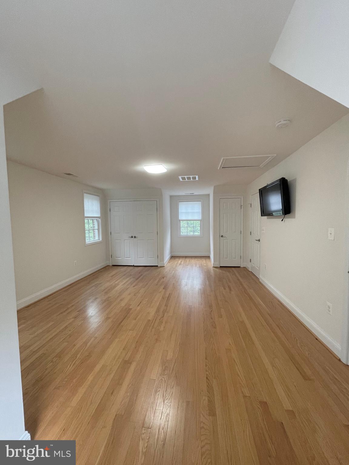 ANNABURG - Residential Lease