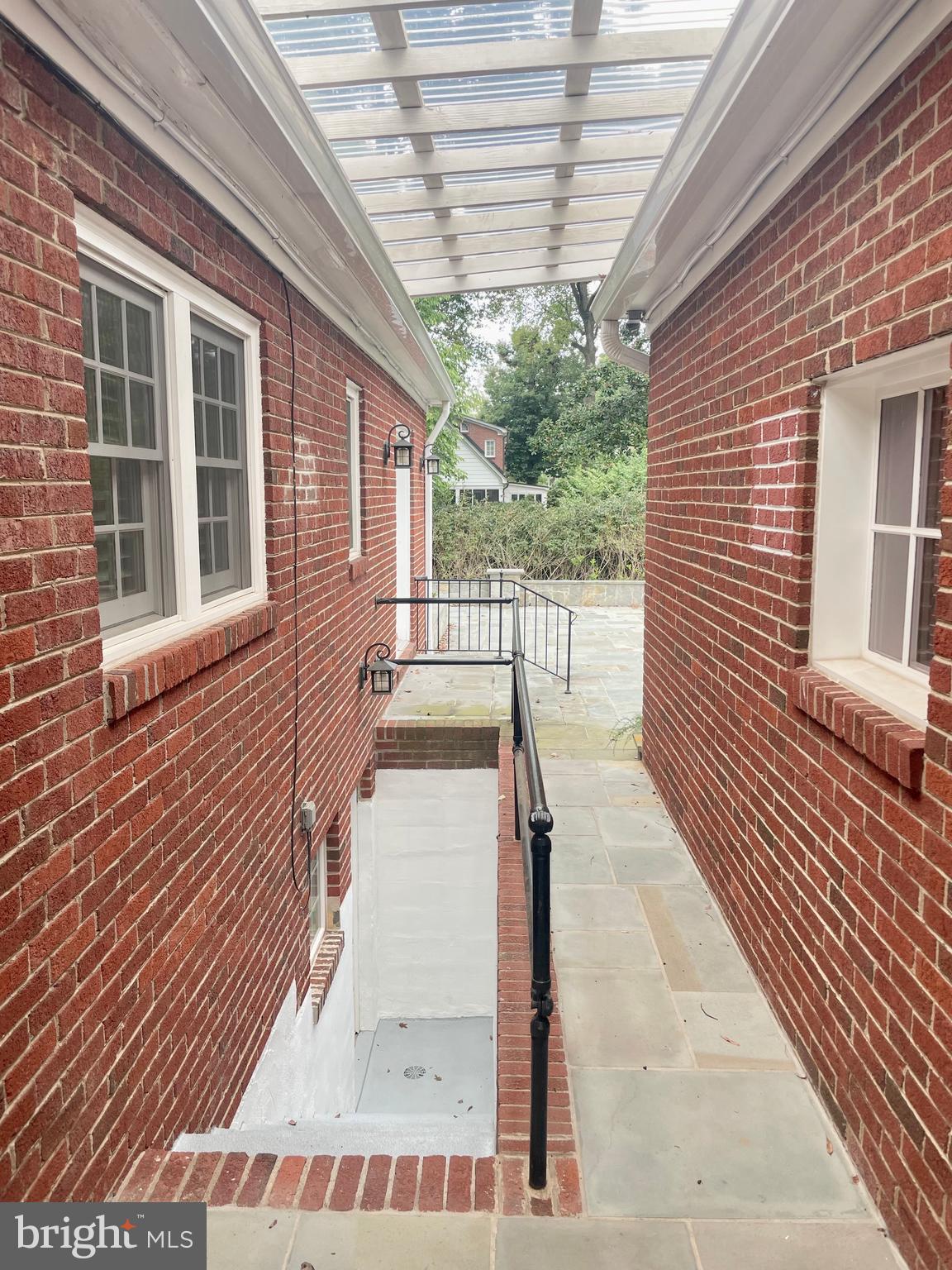 ANNABURG - Residential Lease