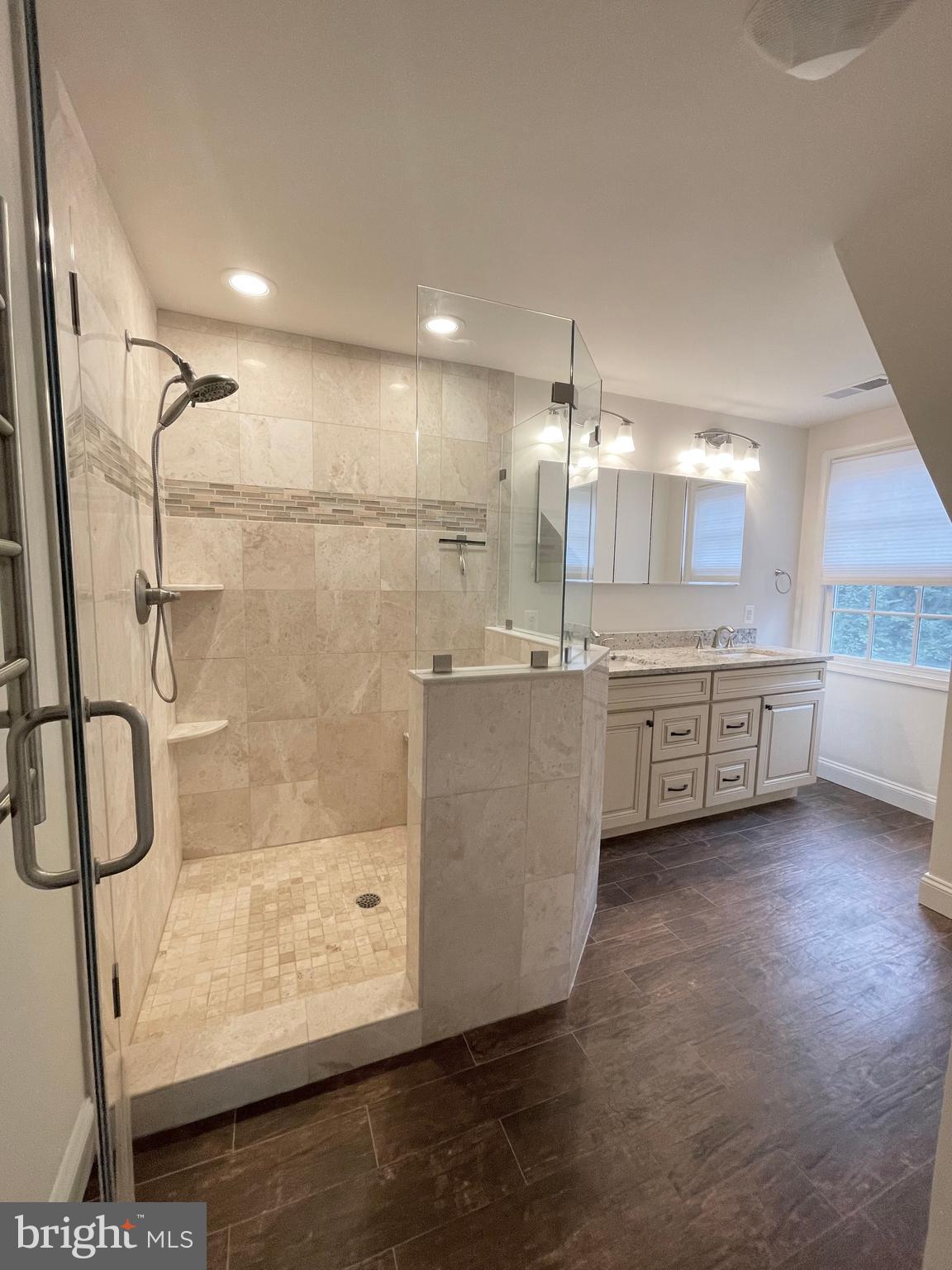 ANNABURG - Residential Lease