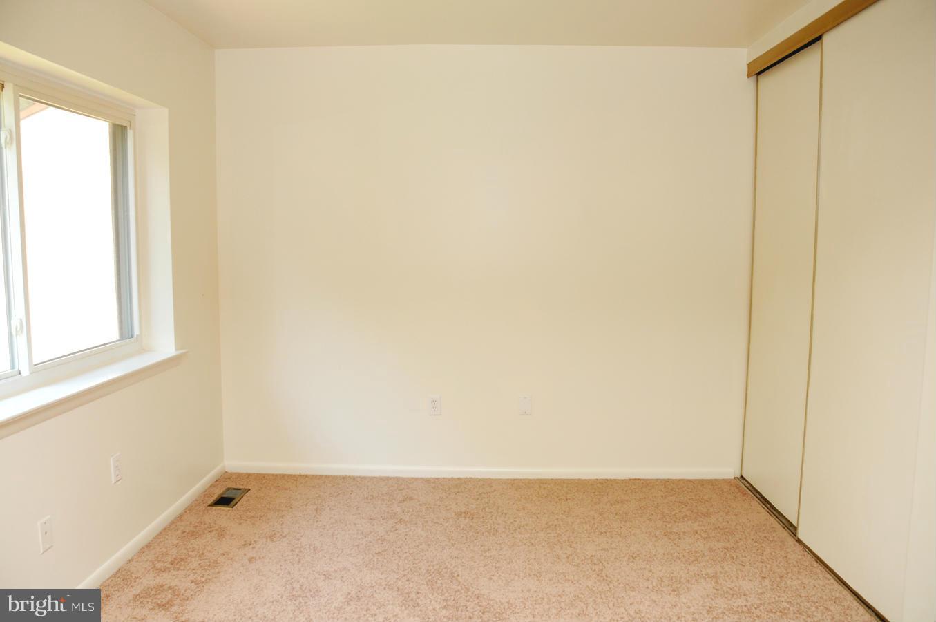 TOWN CENTER - Residential Lease