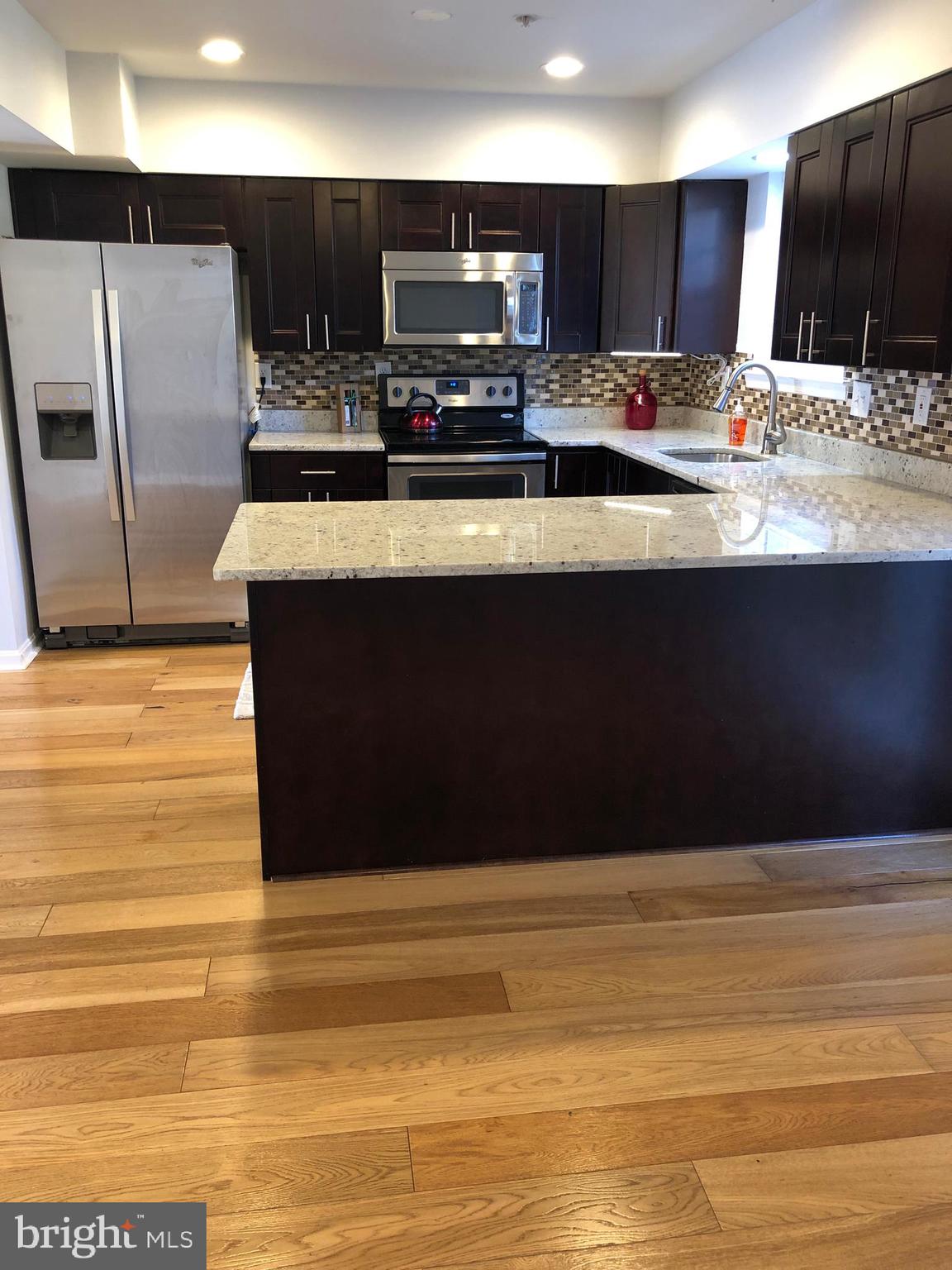 LANDOVER - Residential