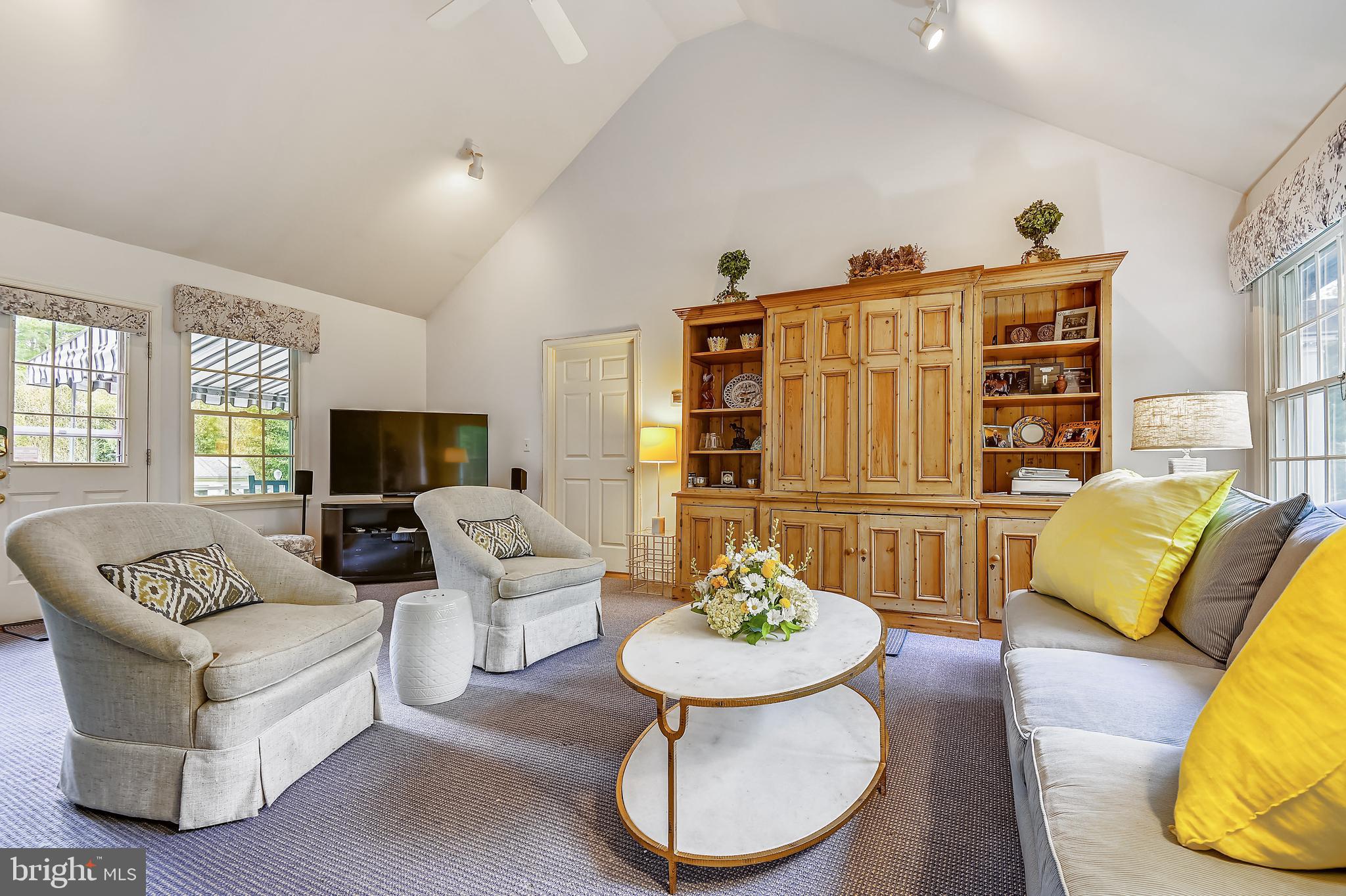 RUXTON - Residential