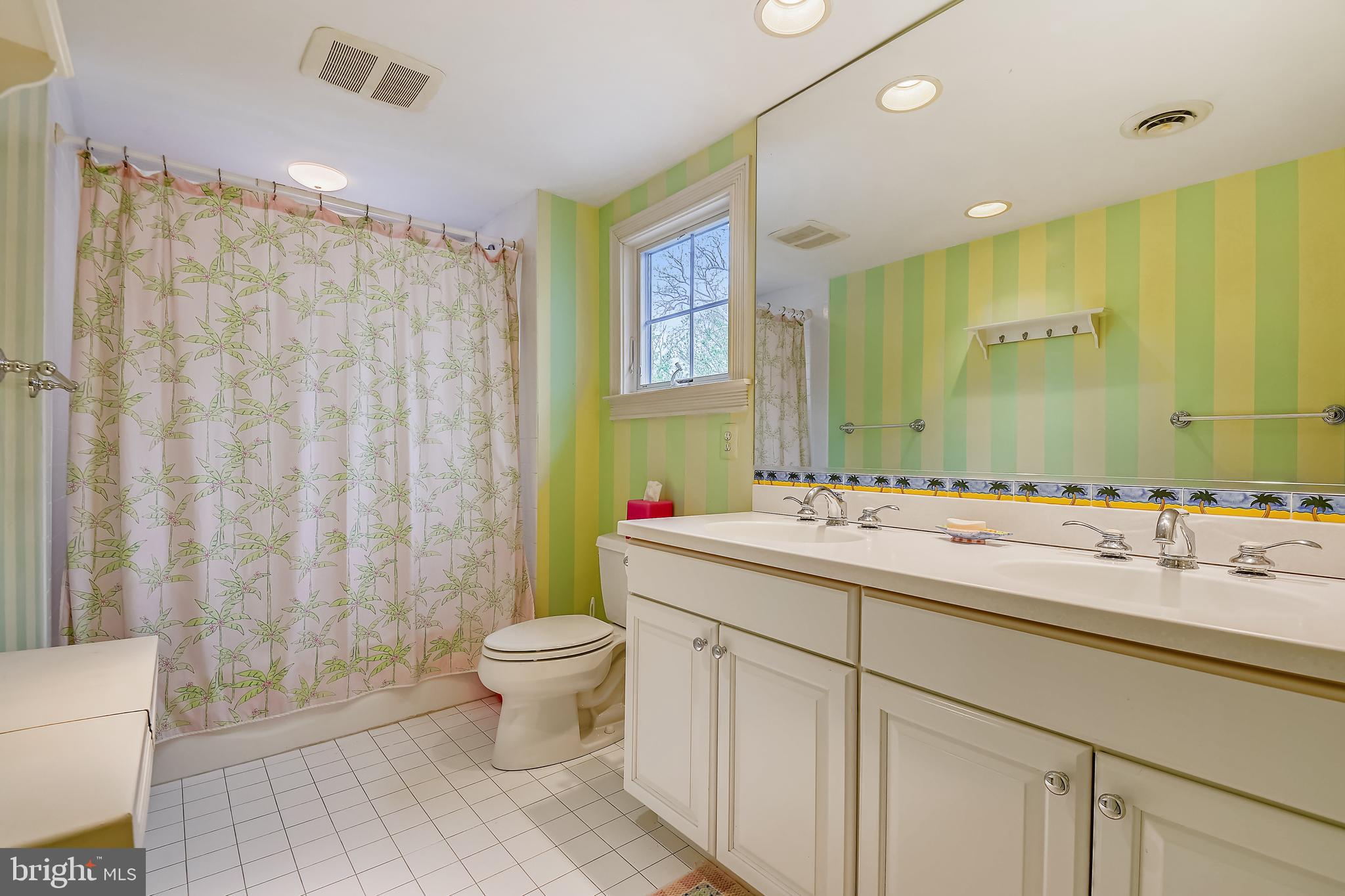 RUXTON - Residential