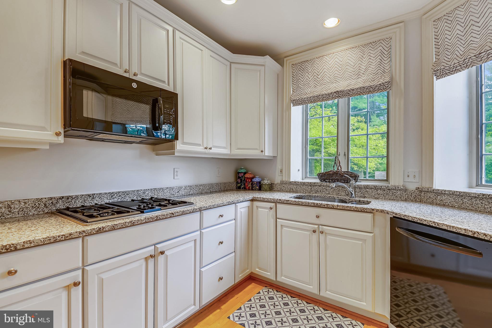 RUXTON - Residential