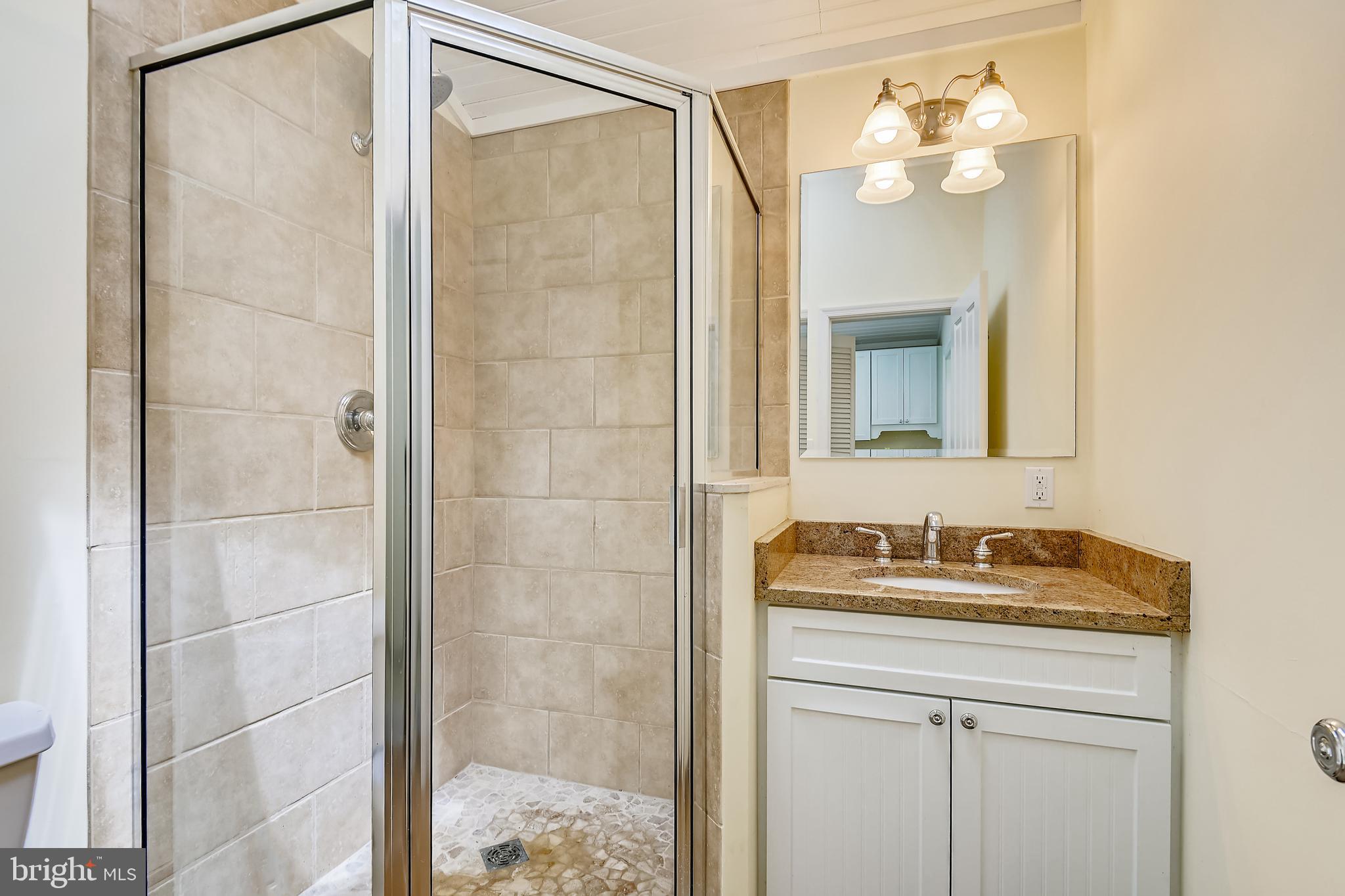 RUXTON - Residential