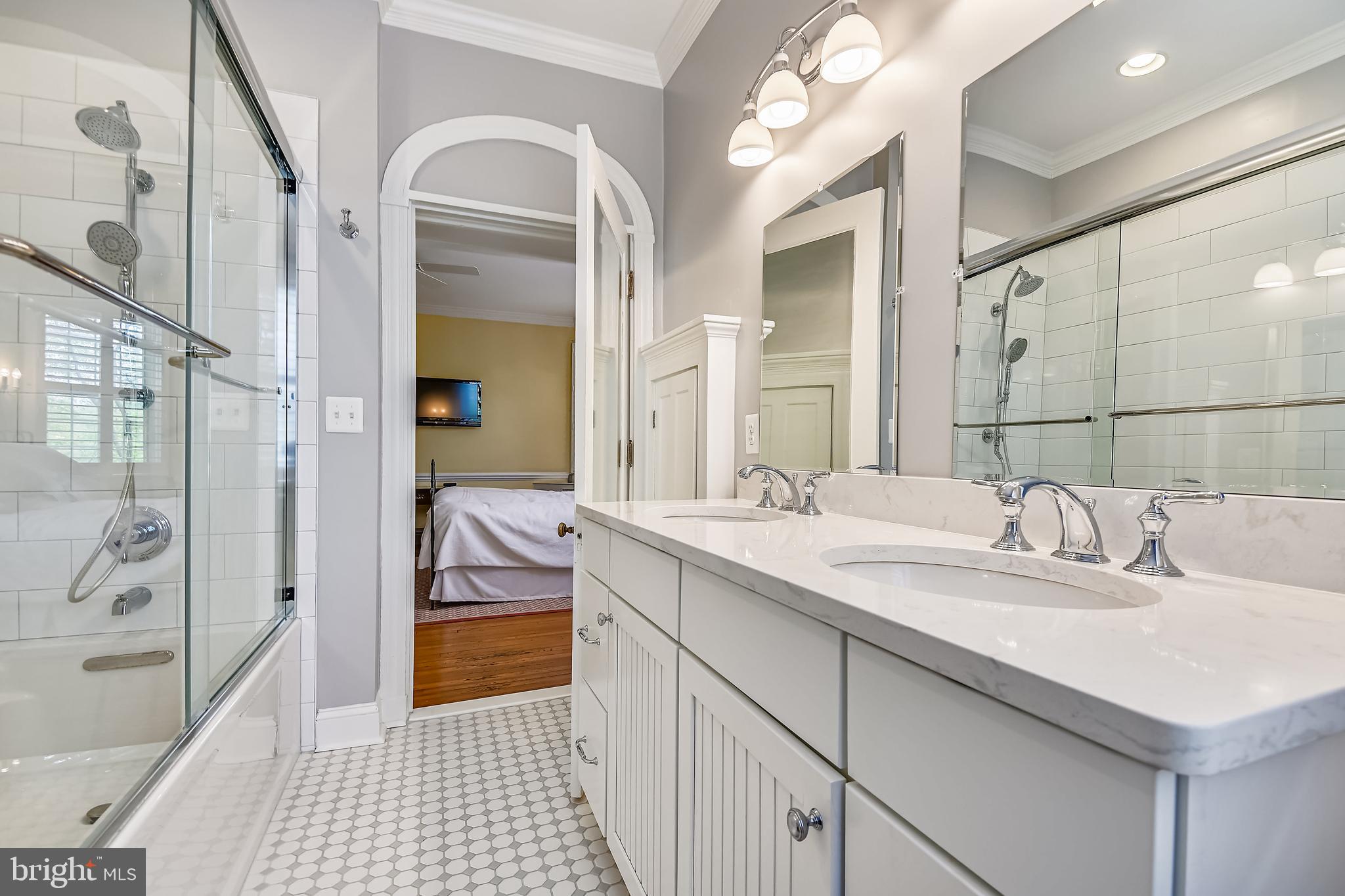 RUXTON - Residential