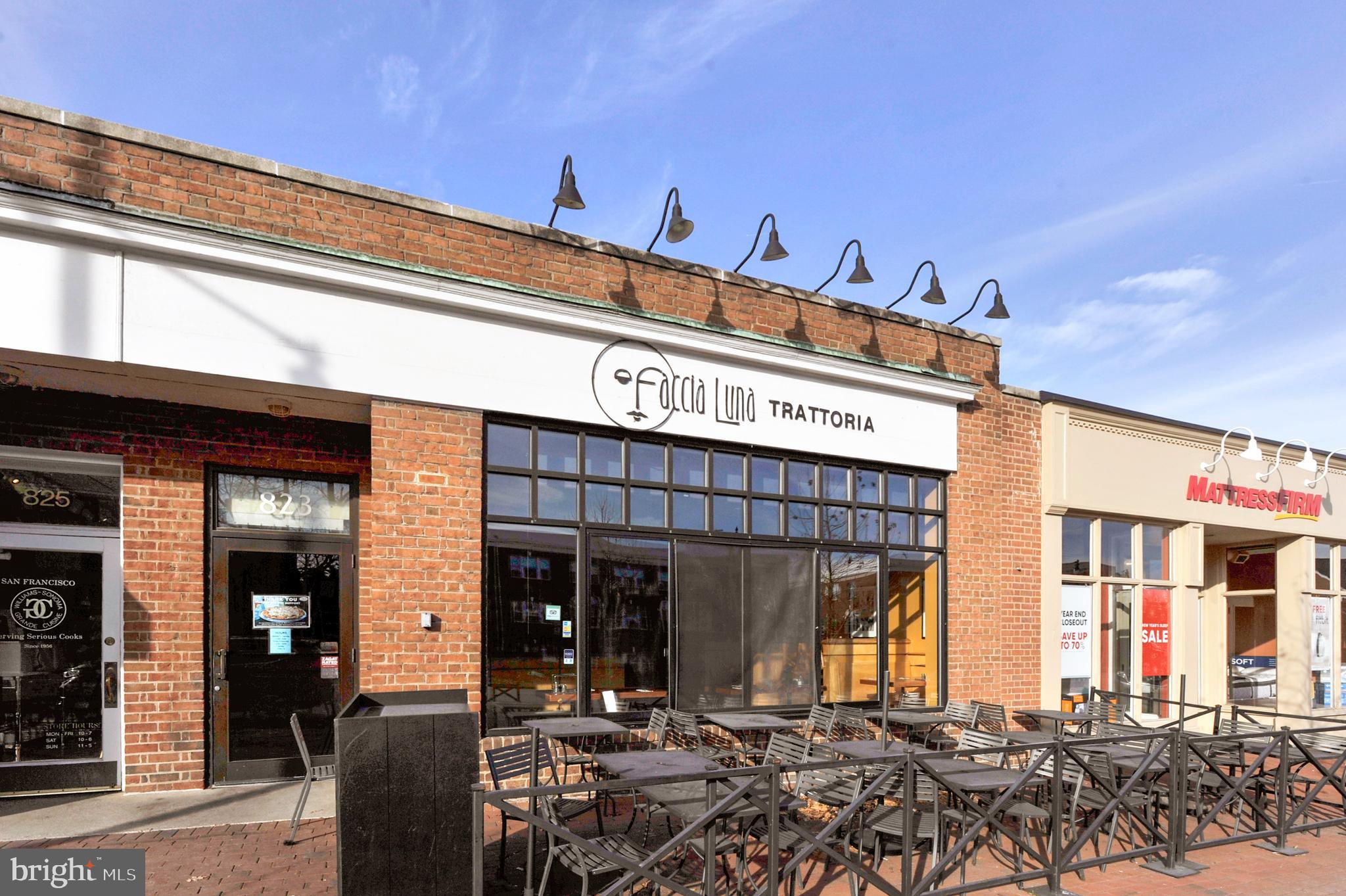 YATES GARDENS - Residential Lease