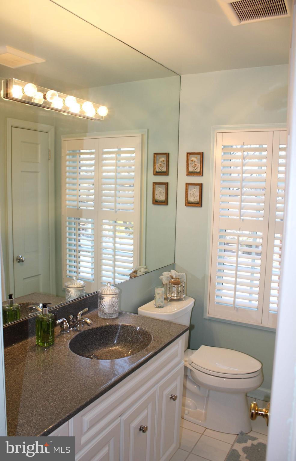 YATES GARDENS - Residential Lease