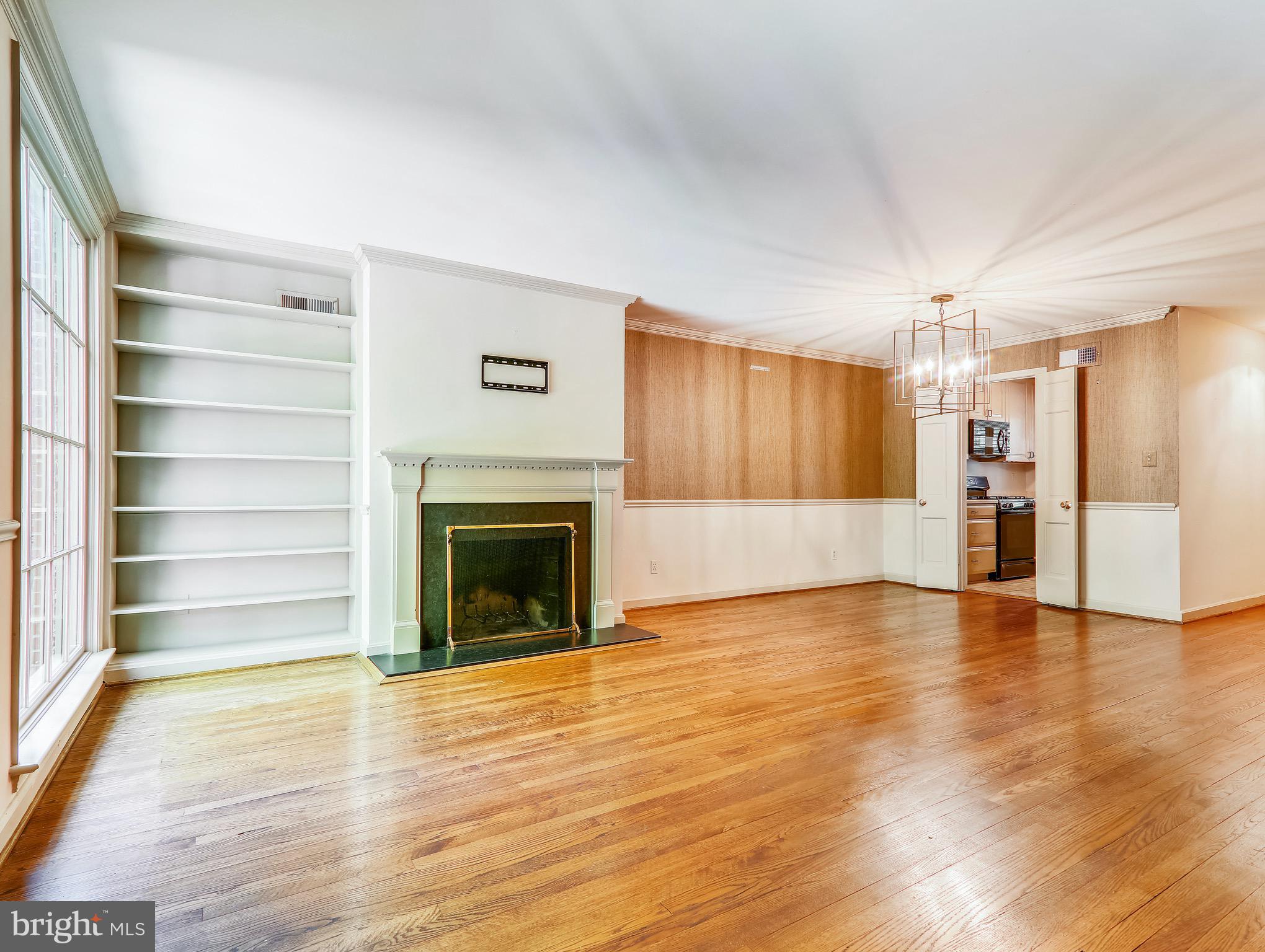 YATES GARDENS - Residential Lease