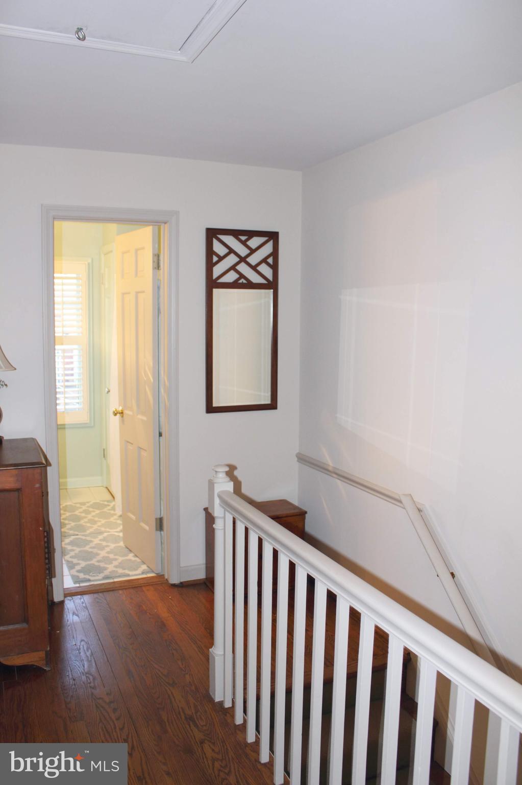 YATES GARDENS - Residential Lease