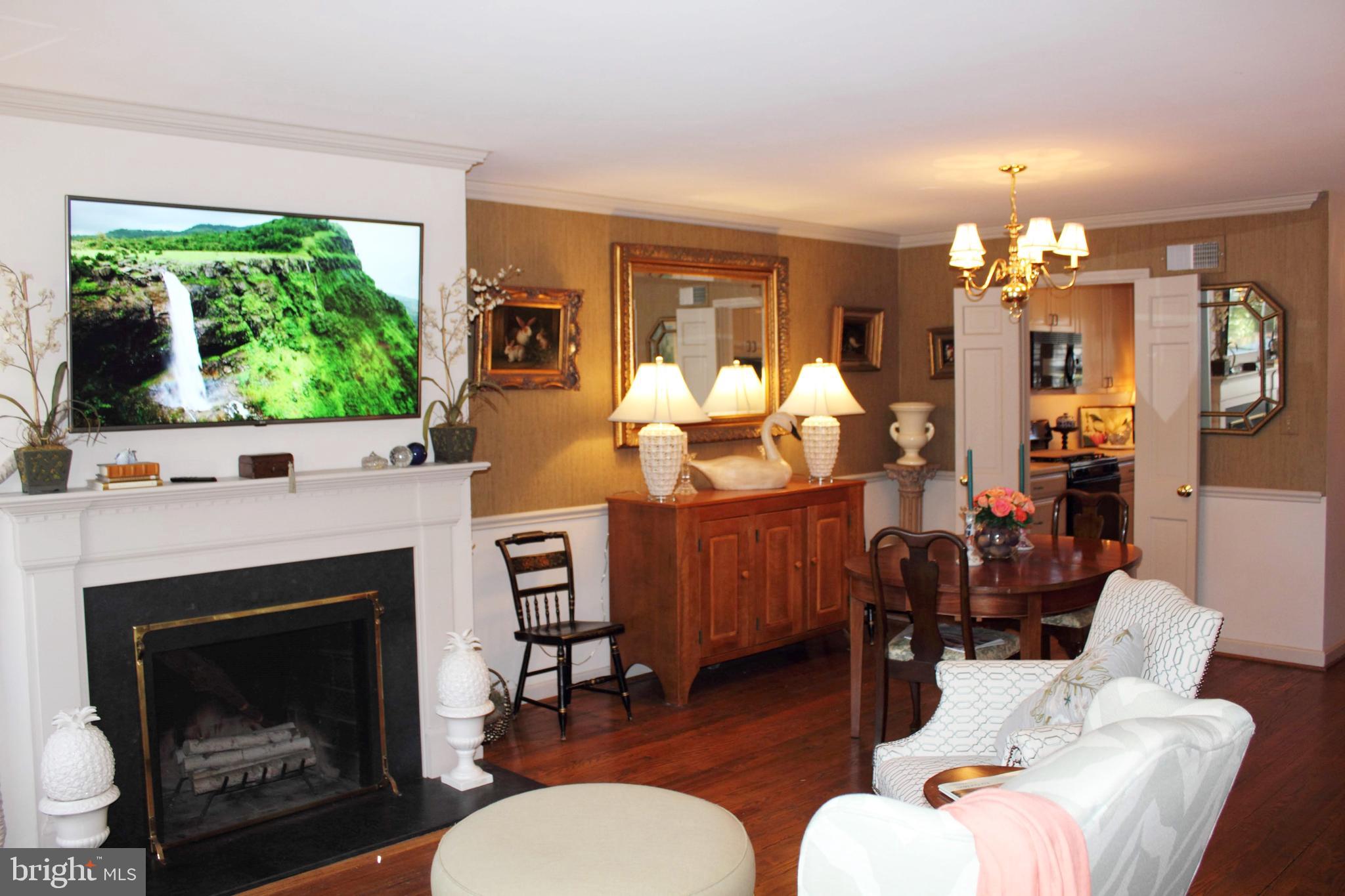 YATES GARDENS - Residential Lease