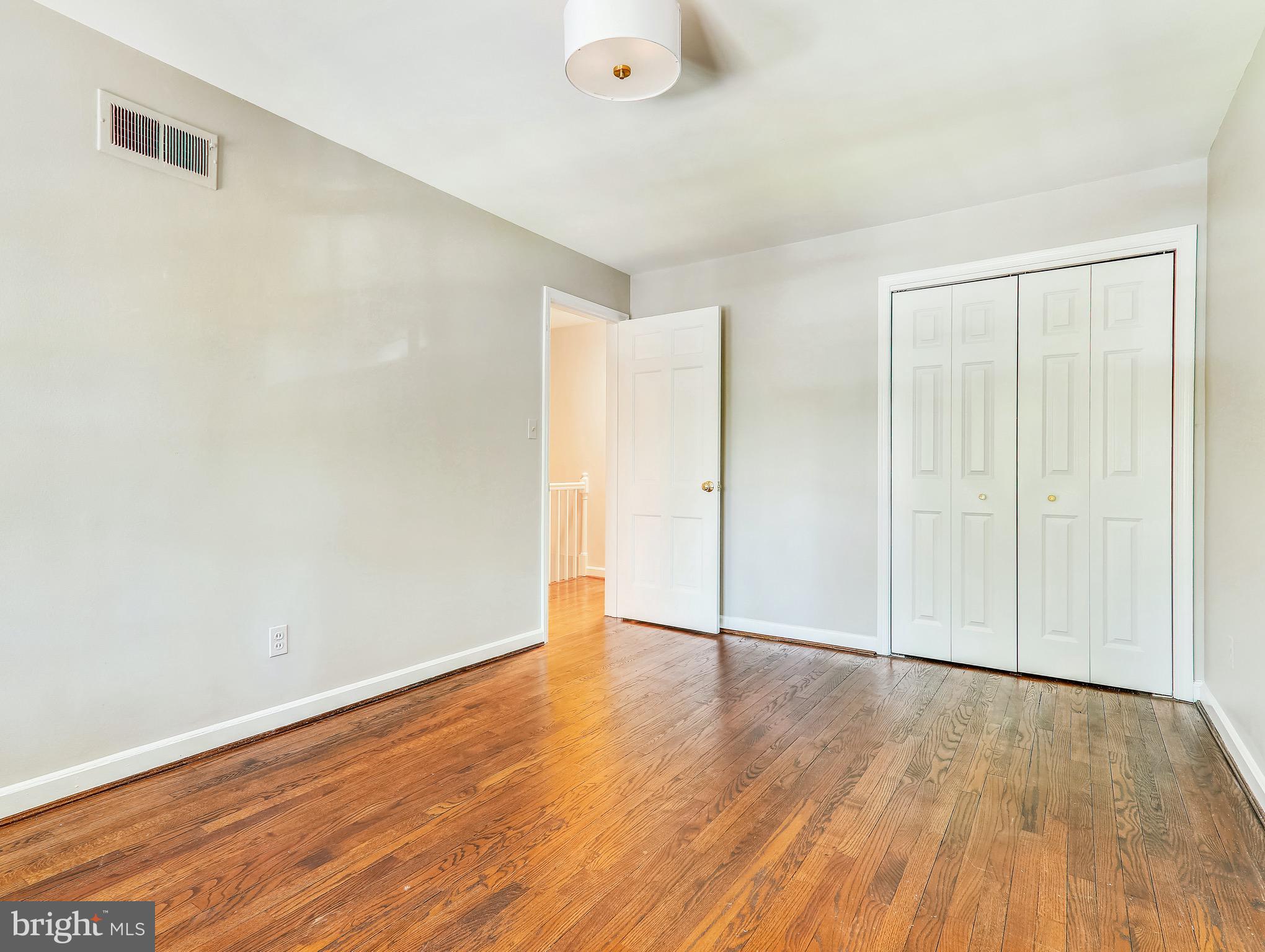 YATES GARDENS - Residential Lease