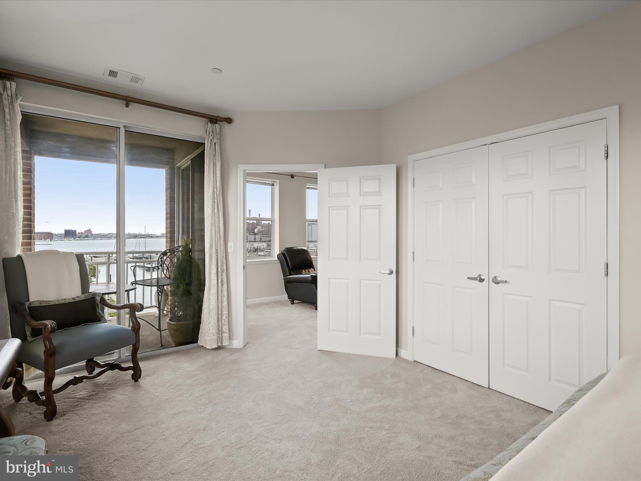 PIERSIDE AT HARBORVIEW - Residential