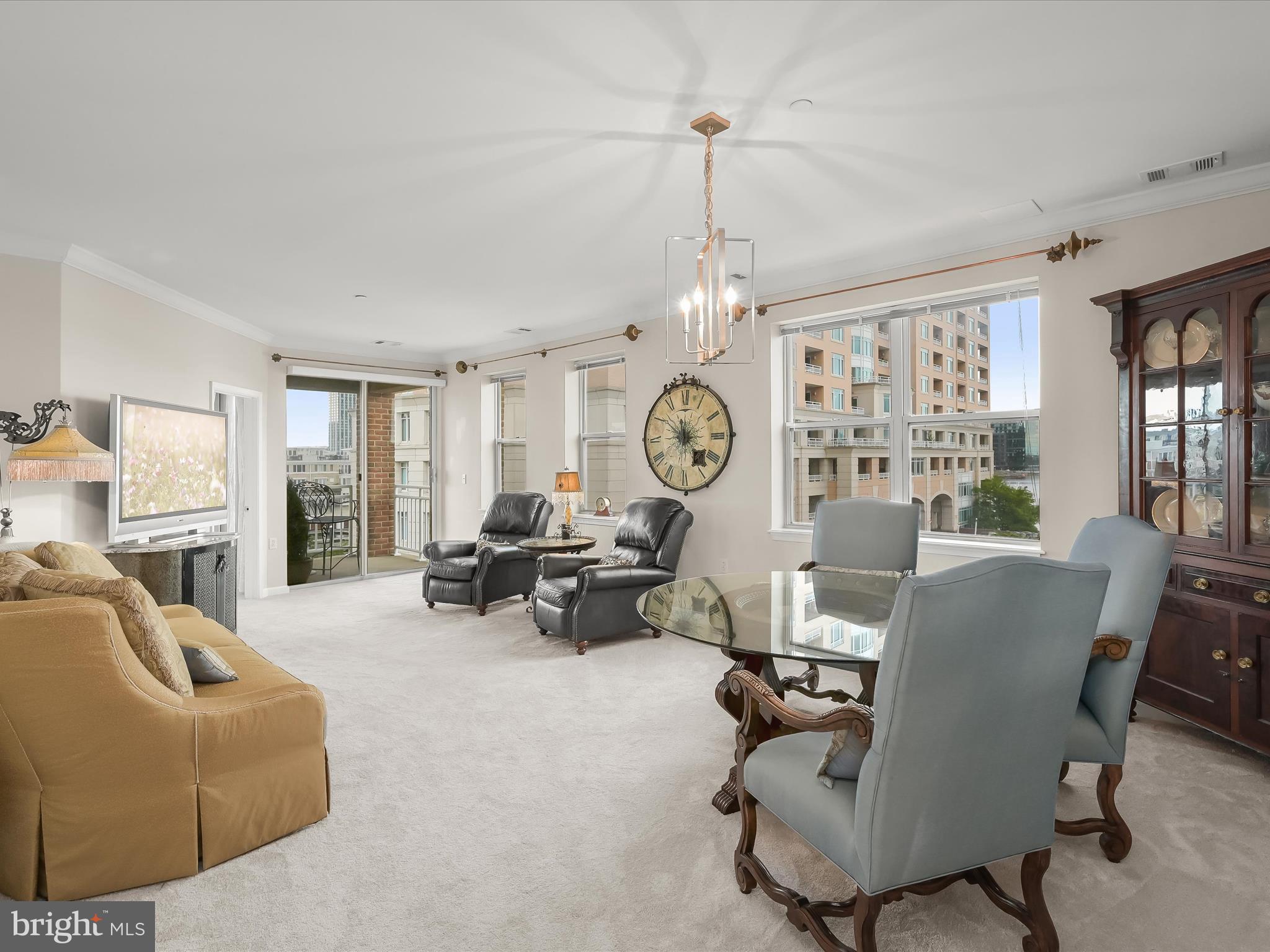 PIERSIDE AT HARBORVIEW - Residential