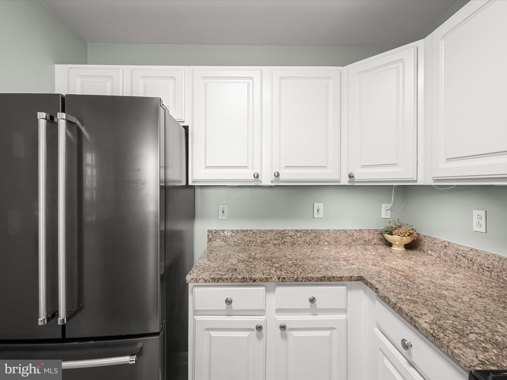 PIERSIDE AT HARBORVIEW - Residential