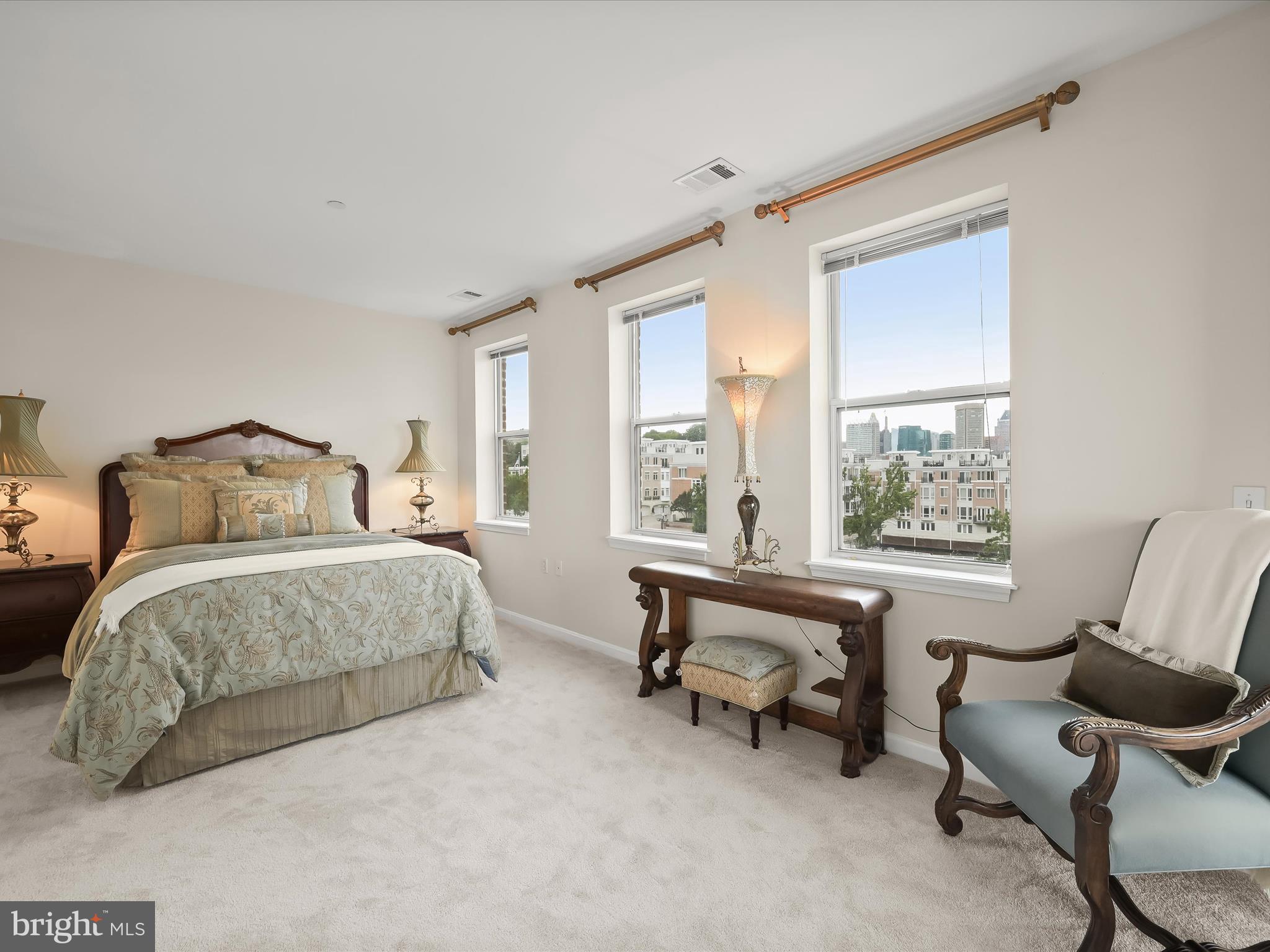 PIERSIDE AT HARBORVIEW - Residential