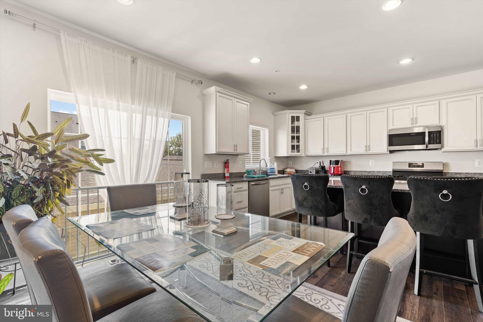 STONEHAVEN - Residential