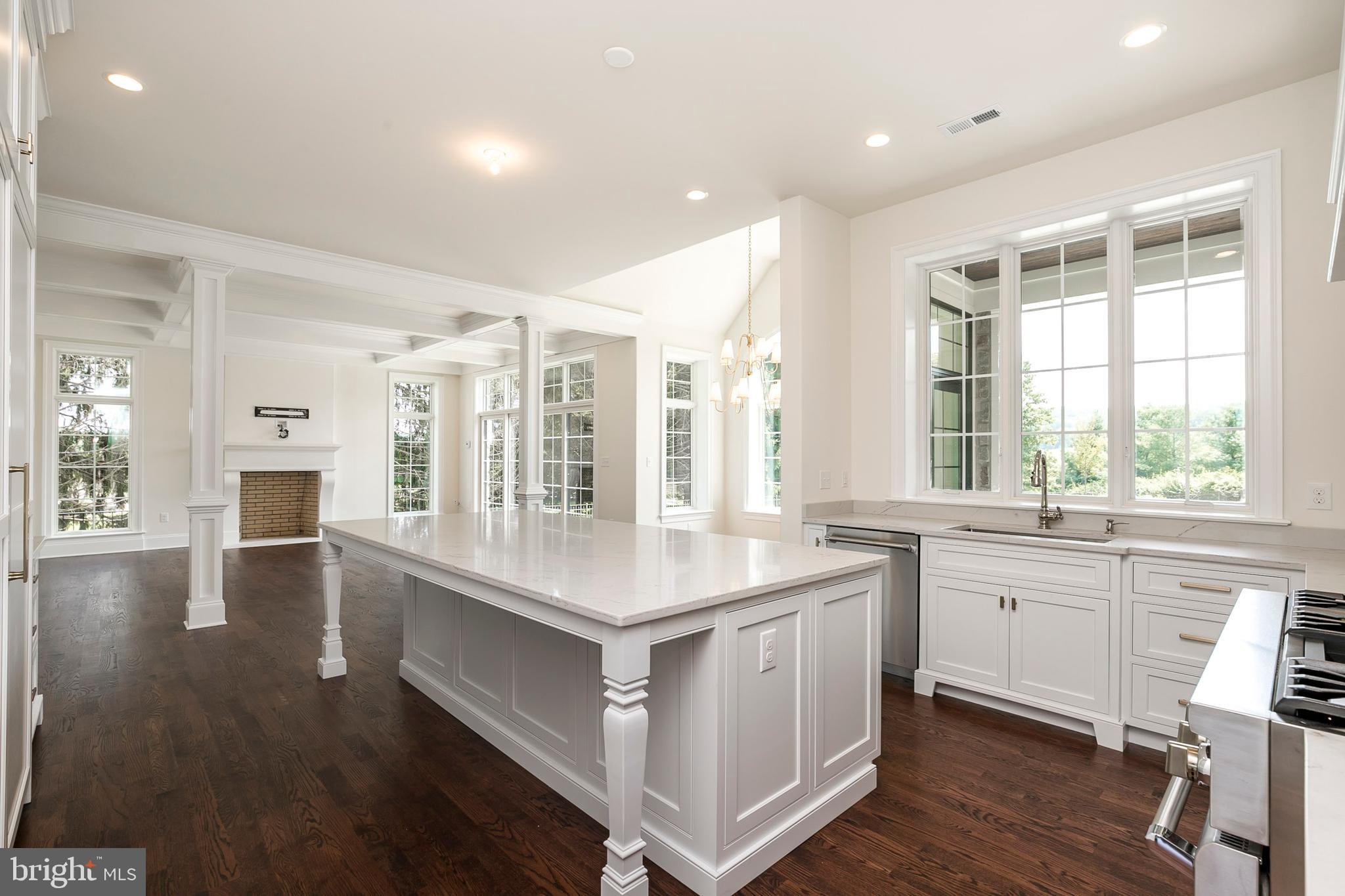 ESTATES AT HOWELL RIDGE - Residential