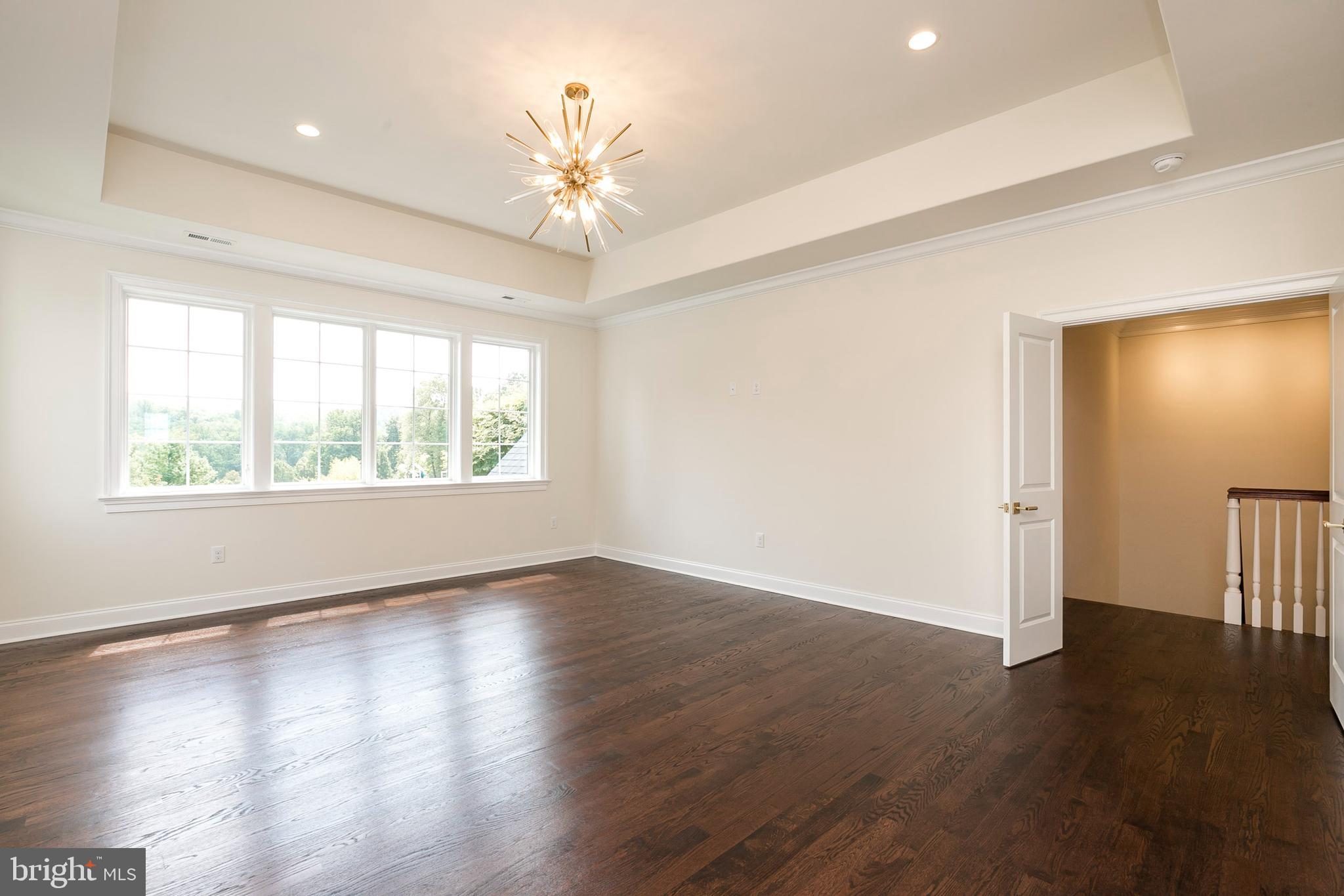 ESTATES AT HOWELL RIDGE - Residential