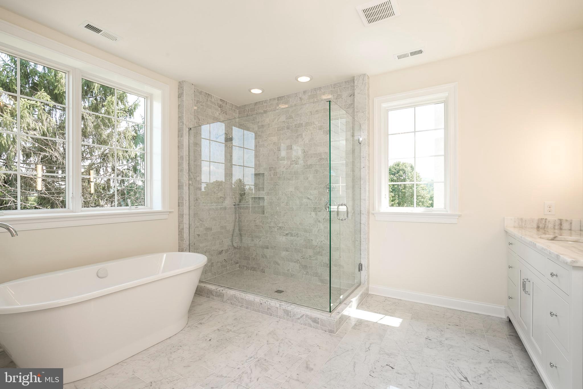 ESTATES AT HOWELL RIDGE - Residential