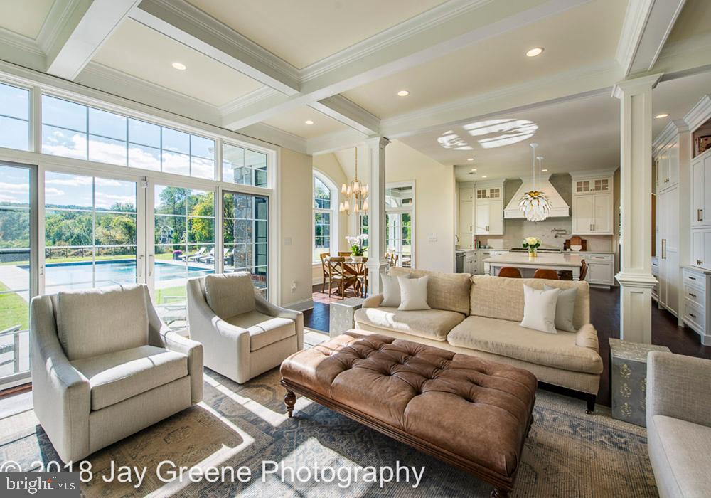 ESTATES AT HOWELL RIDGE - Residential