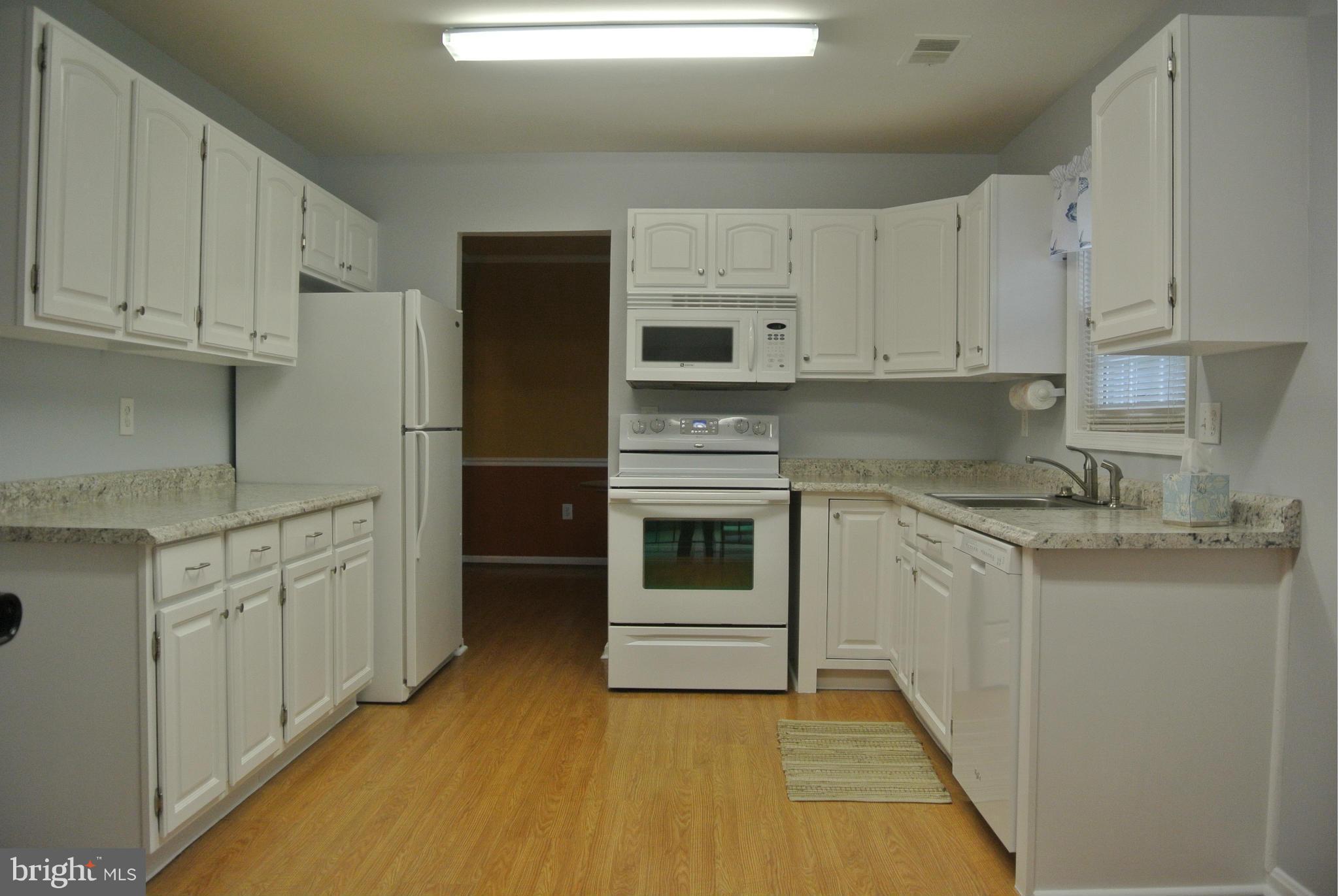 REFLECTION LAKE - Residential