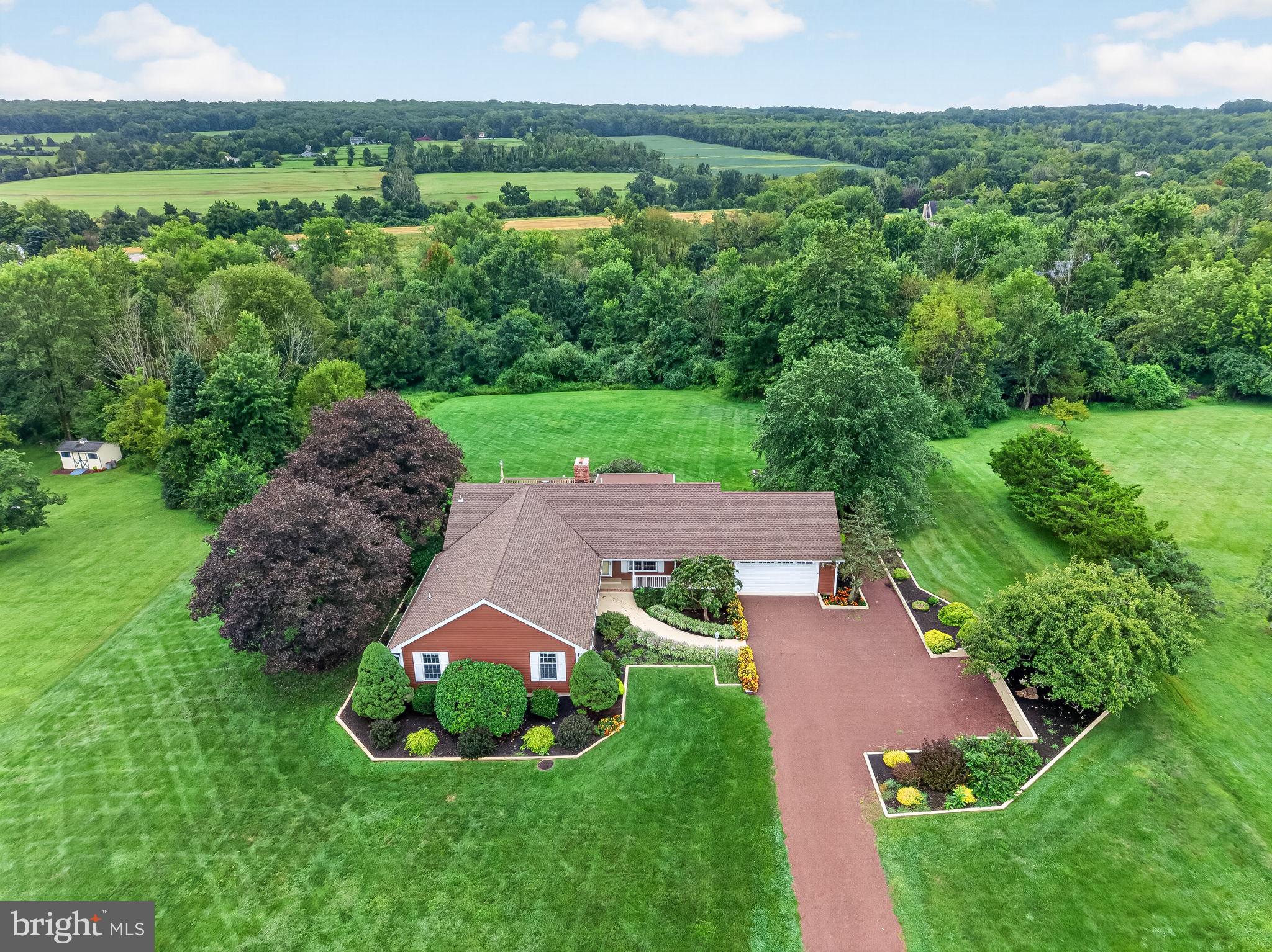 Property Search 8 MEADOW LARK WAY