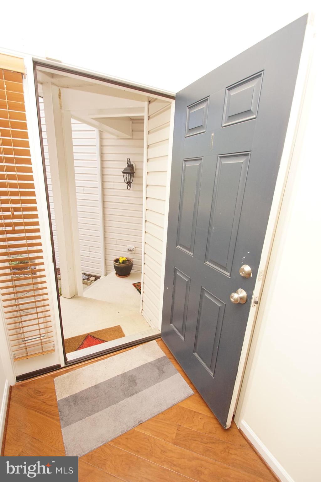 HOLLY WOODS - Residential