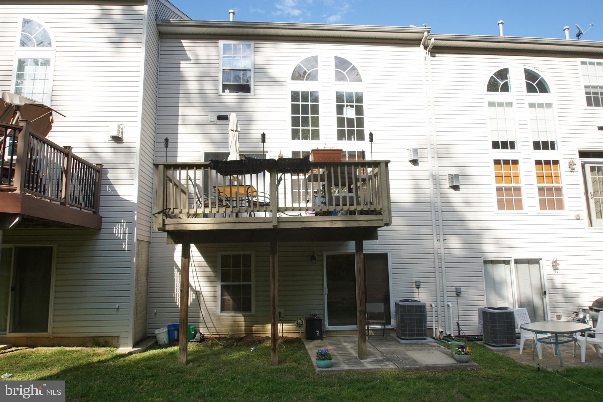 HOLLY WOODS - Residential