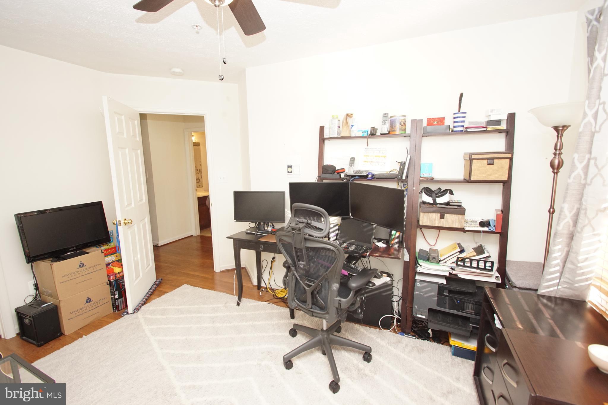 HOLLY WOODS - Residential