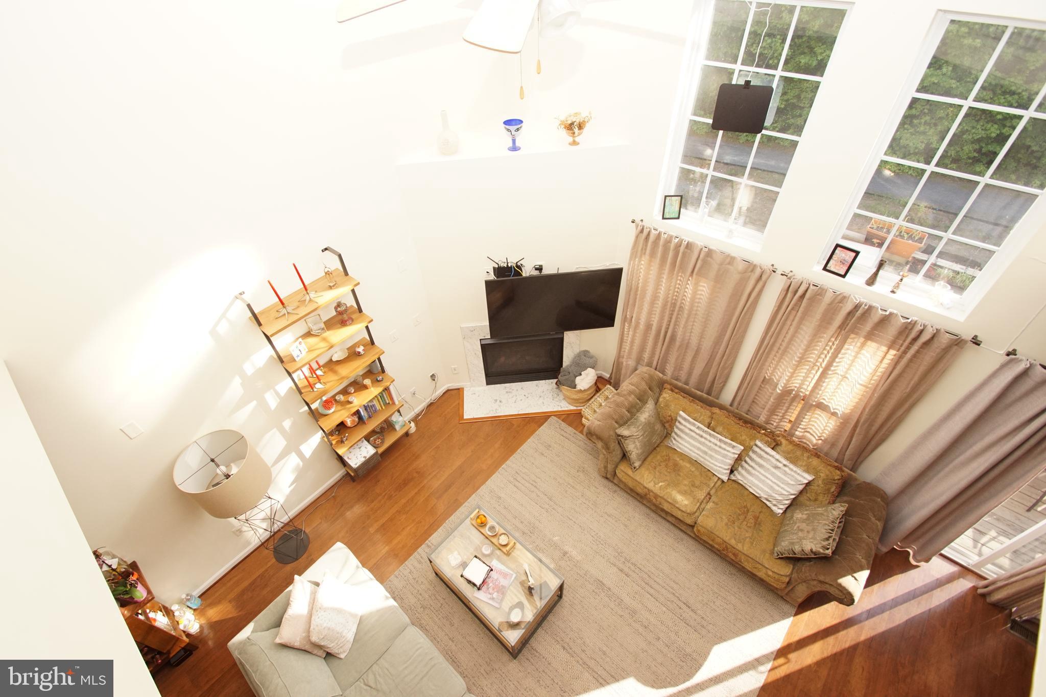 HOLLY WOODS - Residential