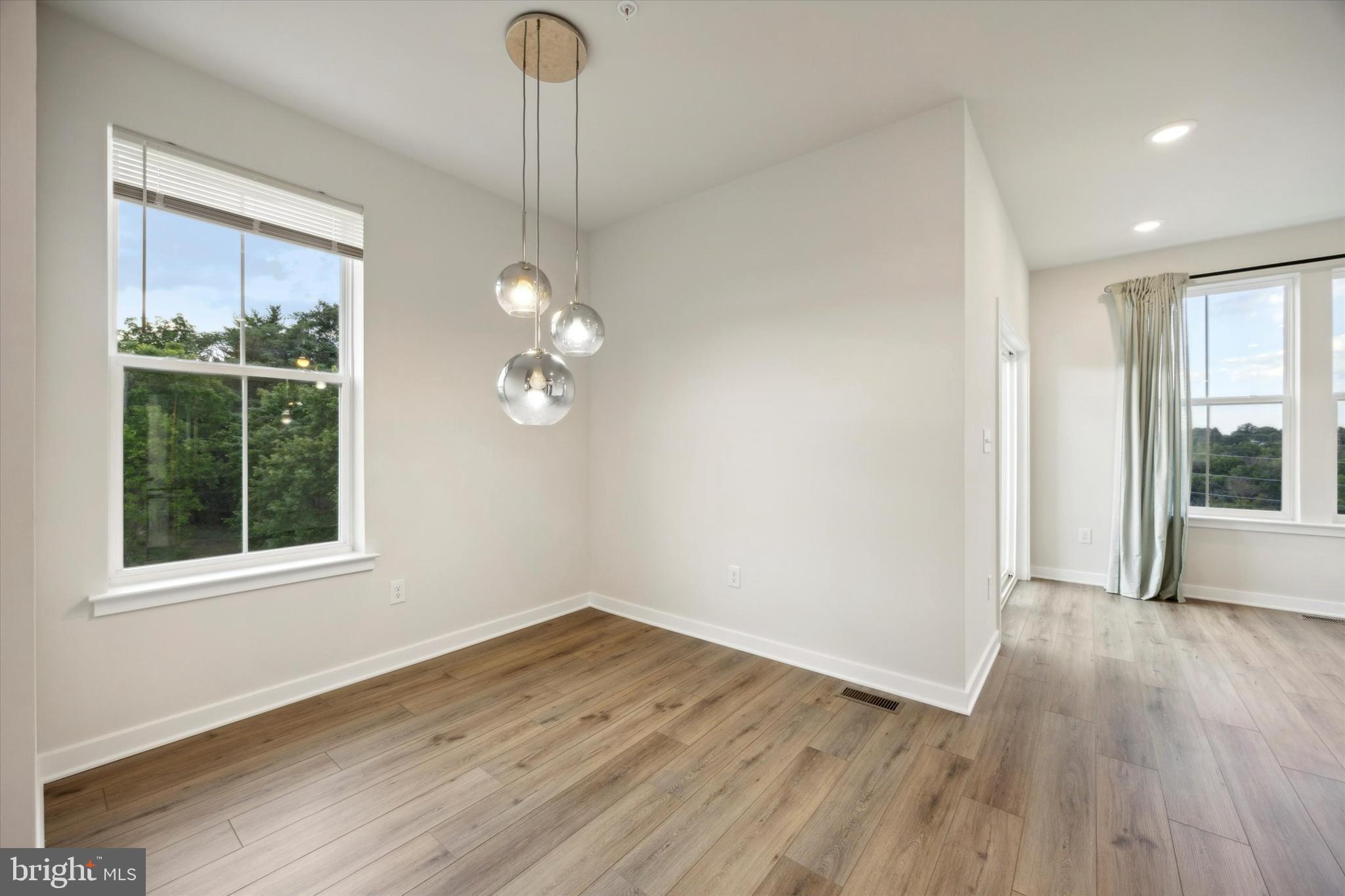 VILLAGES AT CHESTER SPRINGS - Residential Lease