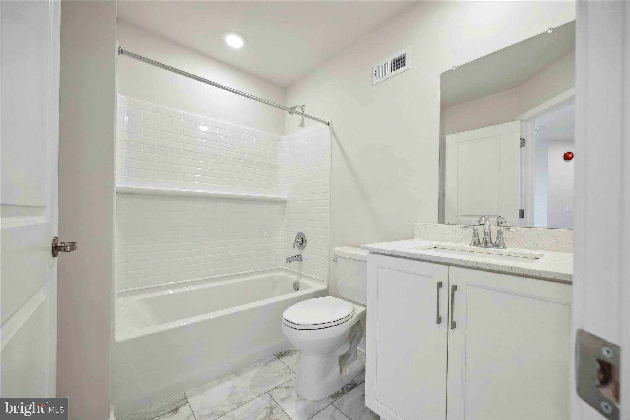 VILLAGES AT CHESTER SPRINGS - Residential Lease