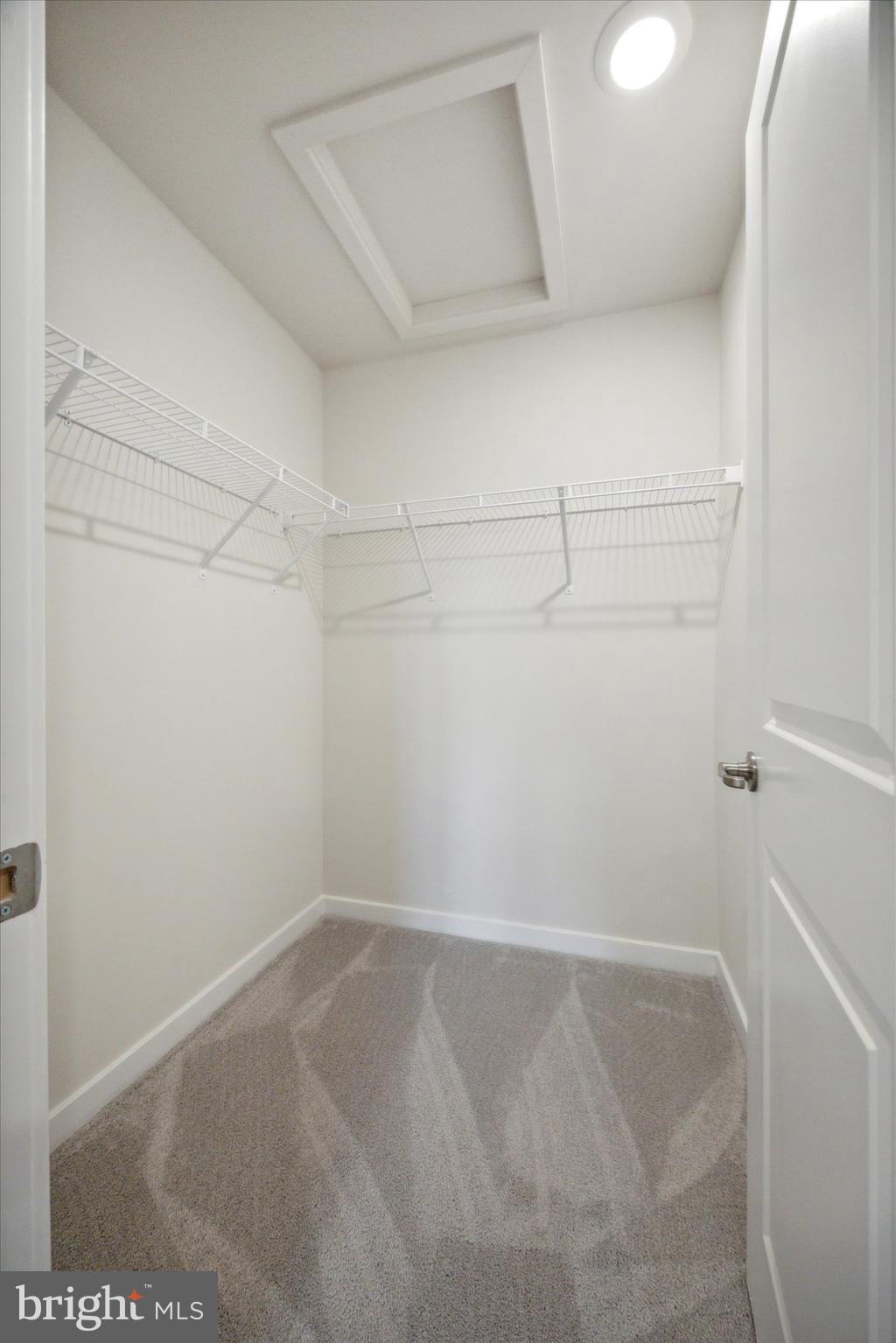 VILLAGES AT CHESTER SPRINGS - Residential Lease