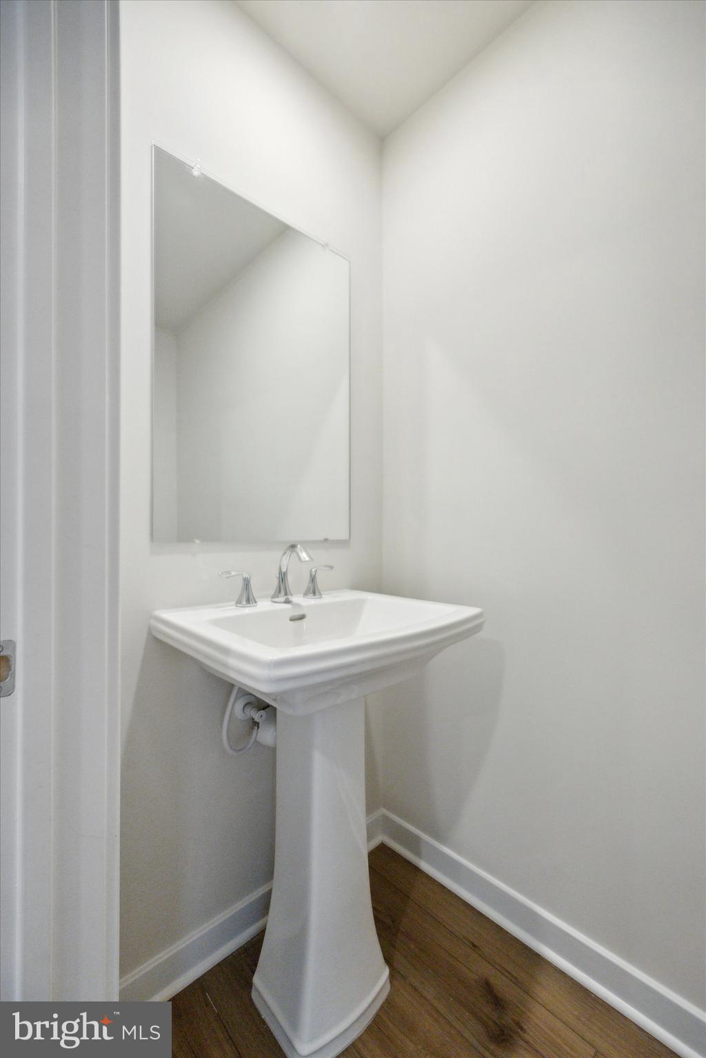 VILLAGES AT CHESTER SPRINGS - Residential Lease