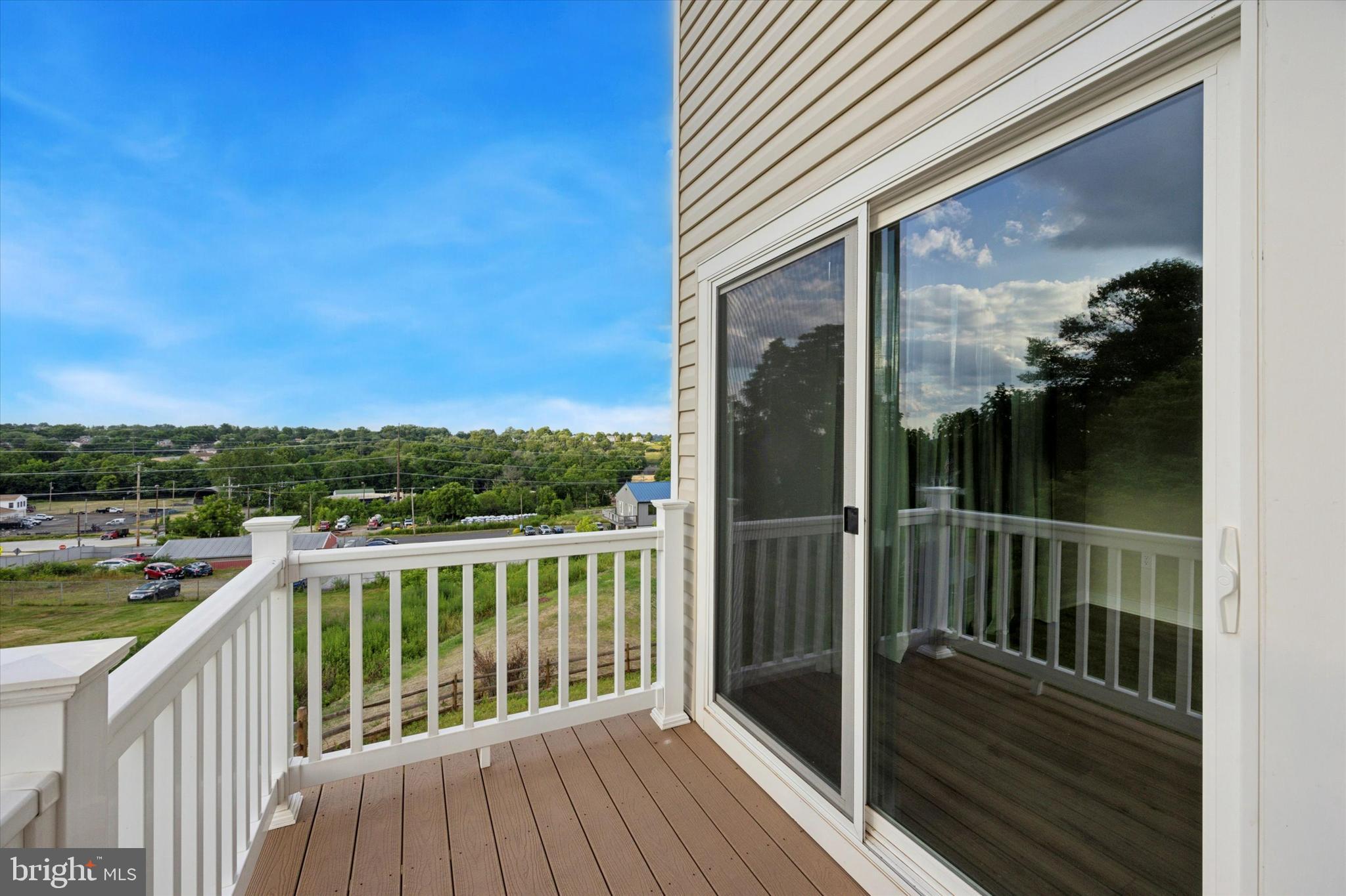 VILLAGES AT CHESTER SPRINGS - Residential Lease